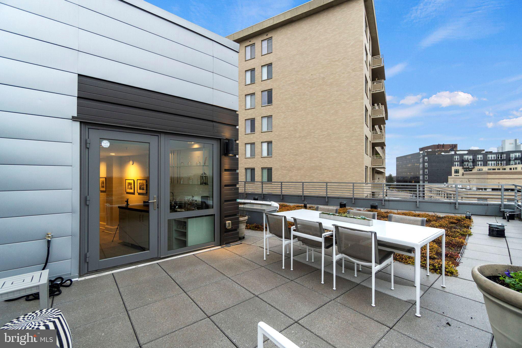 DOWNTOWN BETHESDA - Residential