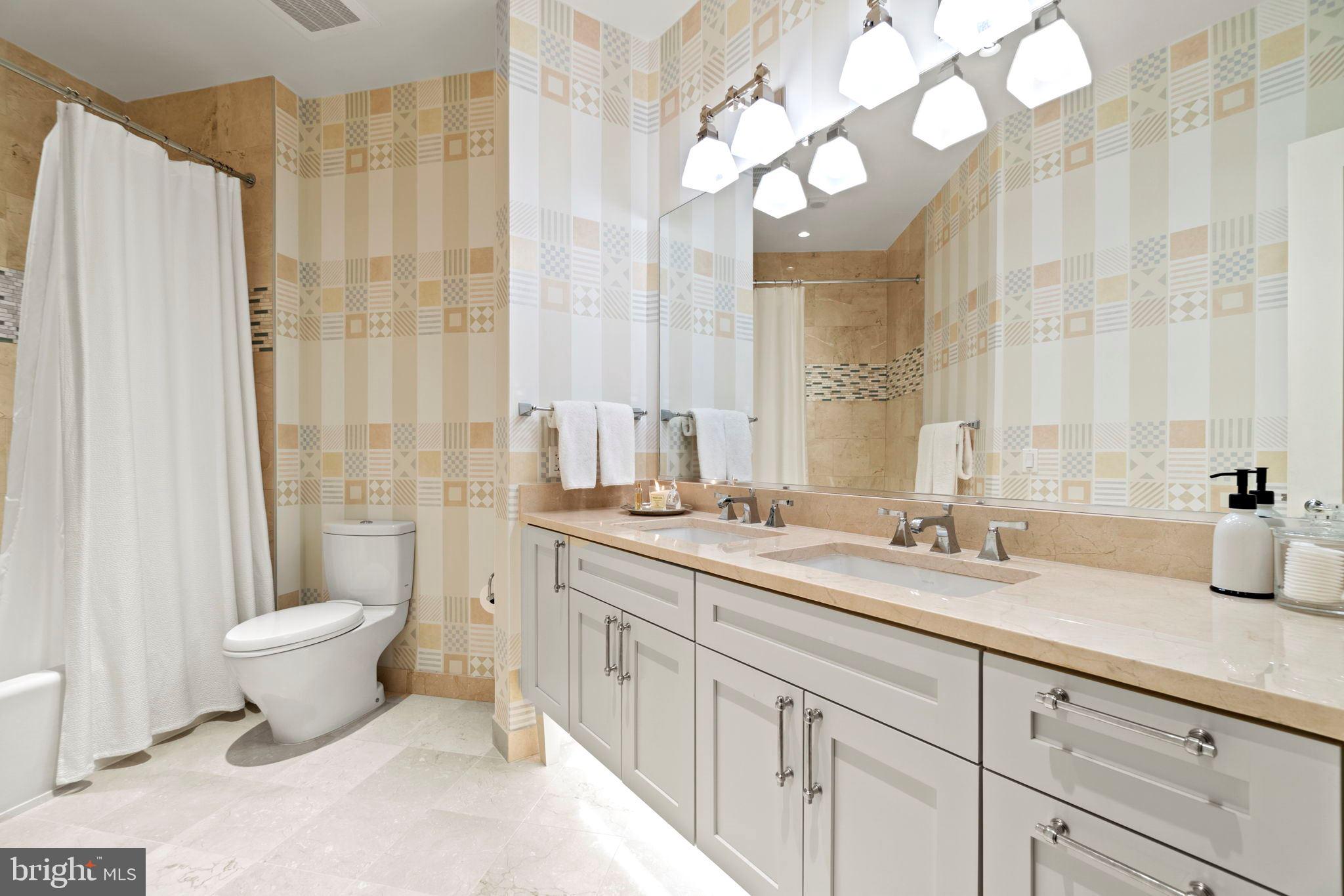 DOWNTOWN BETHESDA - Residential