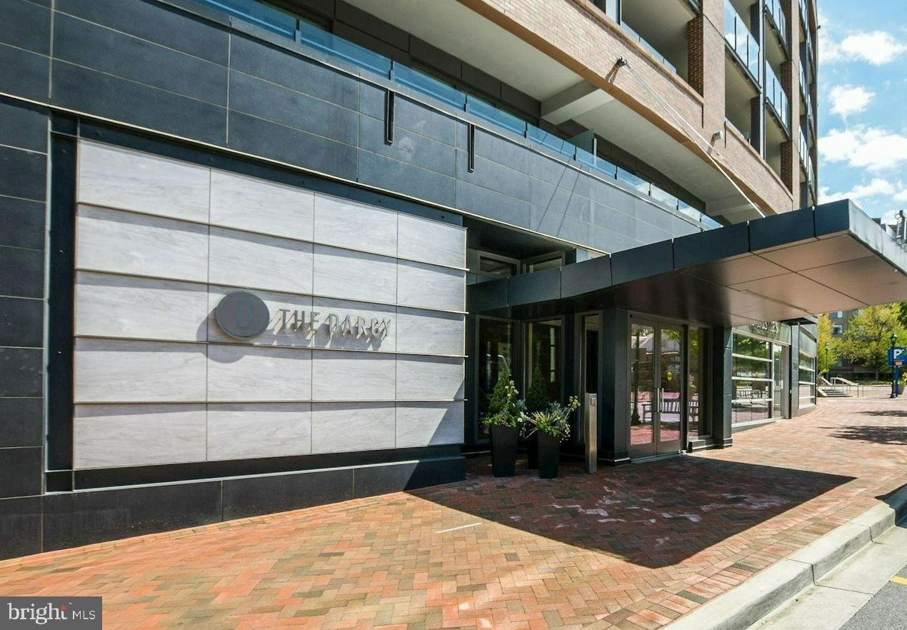 DOWNTOWN BETHESDA - Residential