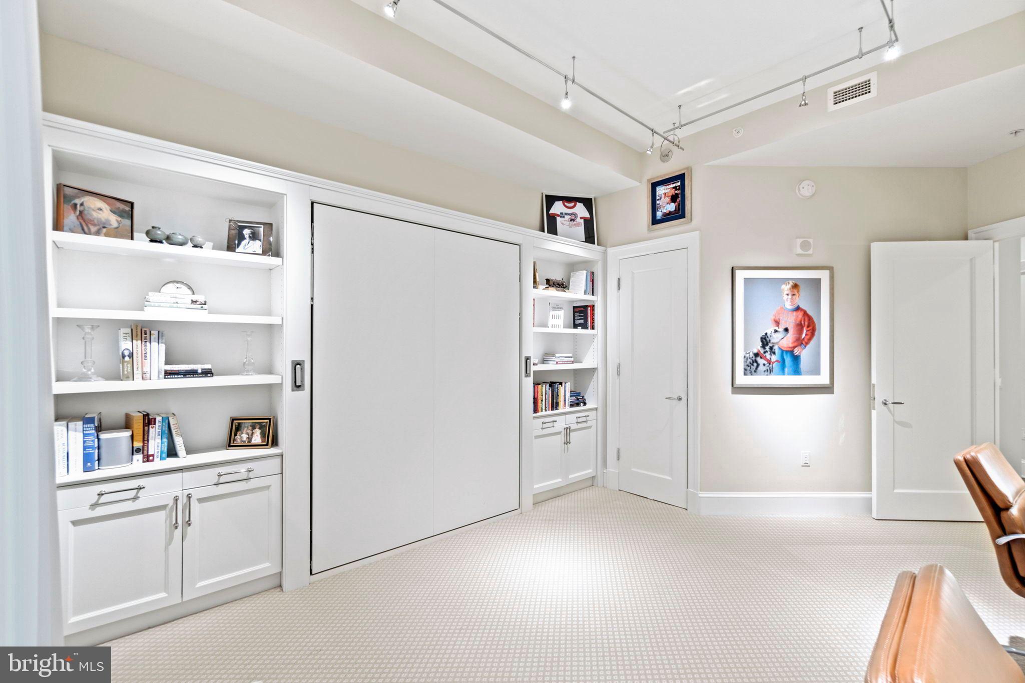 DOWNTOWN BETHESDA - Residential