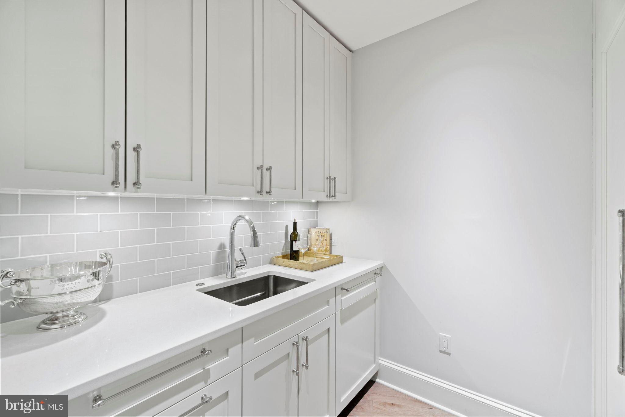 DOWNTOWN BETHESDA - Residential