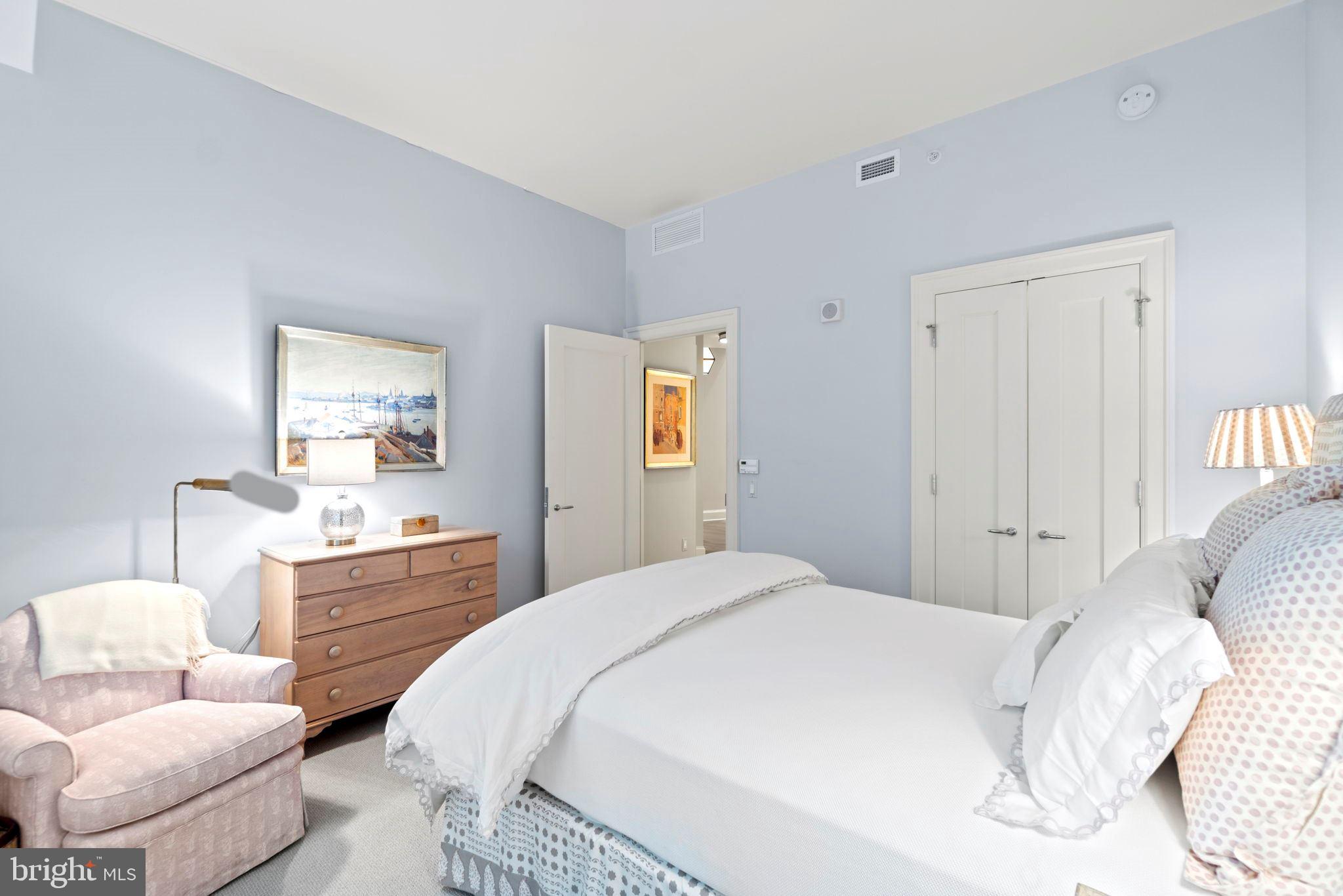 DOWNTOWN BETHESDA - Residential