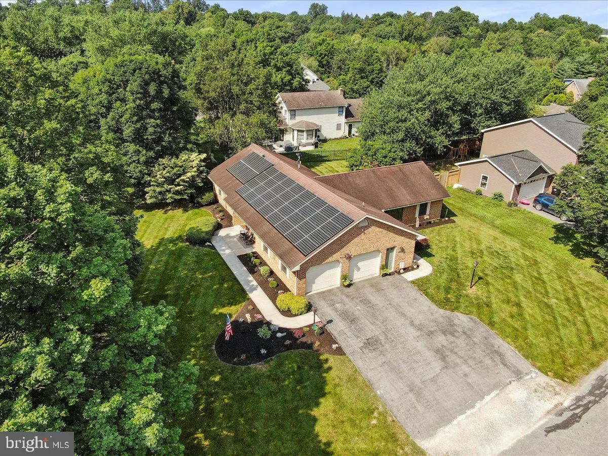 Chambersburg, Pennsylvania 17202, United States, 3 Bedrooms Bedrooms, ,3 BathroomsBathrooms,Residential,Active,159278