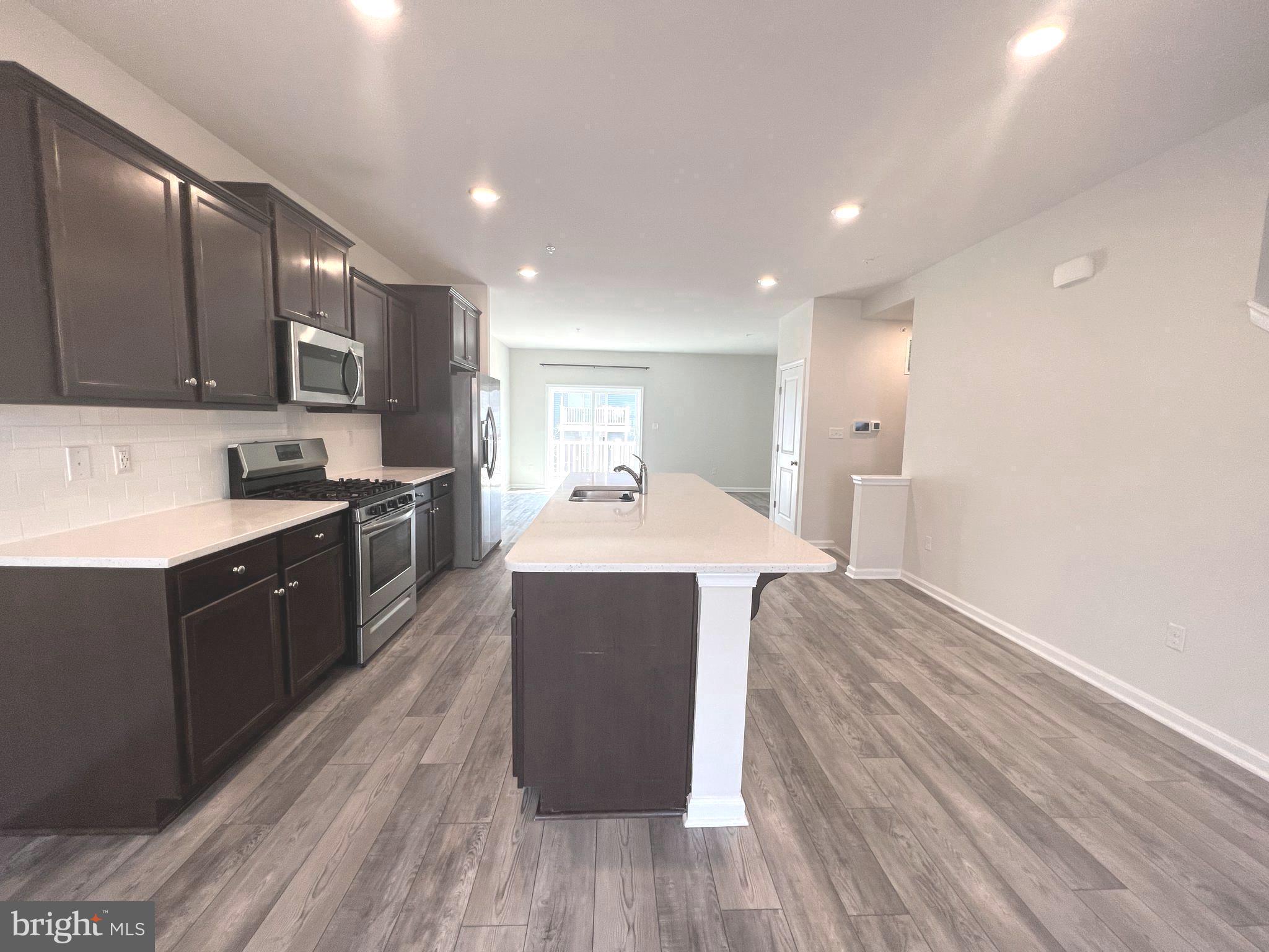 SEVEN OAKS - Residential Lease