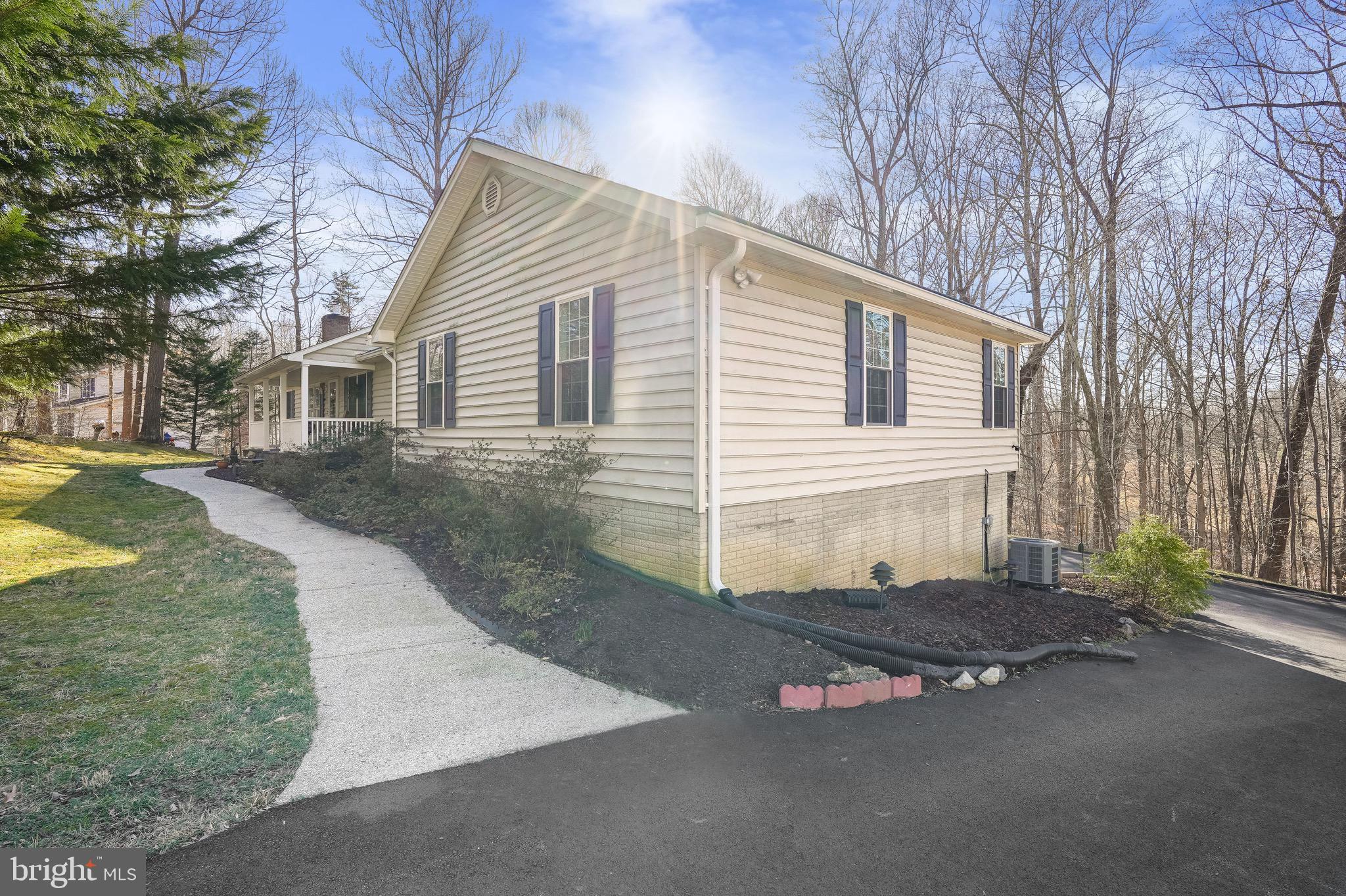 CARRIAGE HILLS - Residential