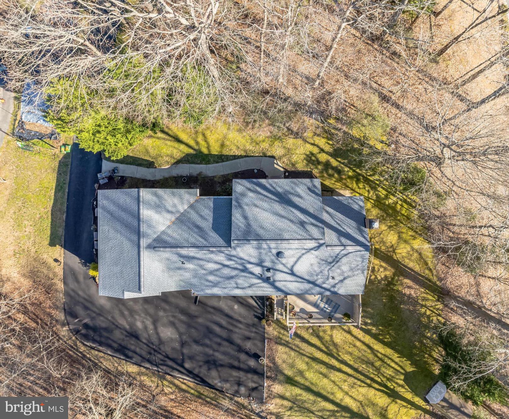 CARRIAGE HILLS - Residential