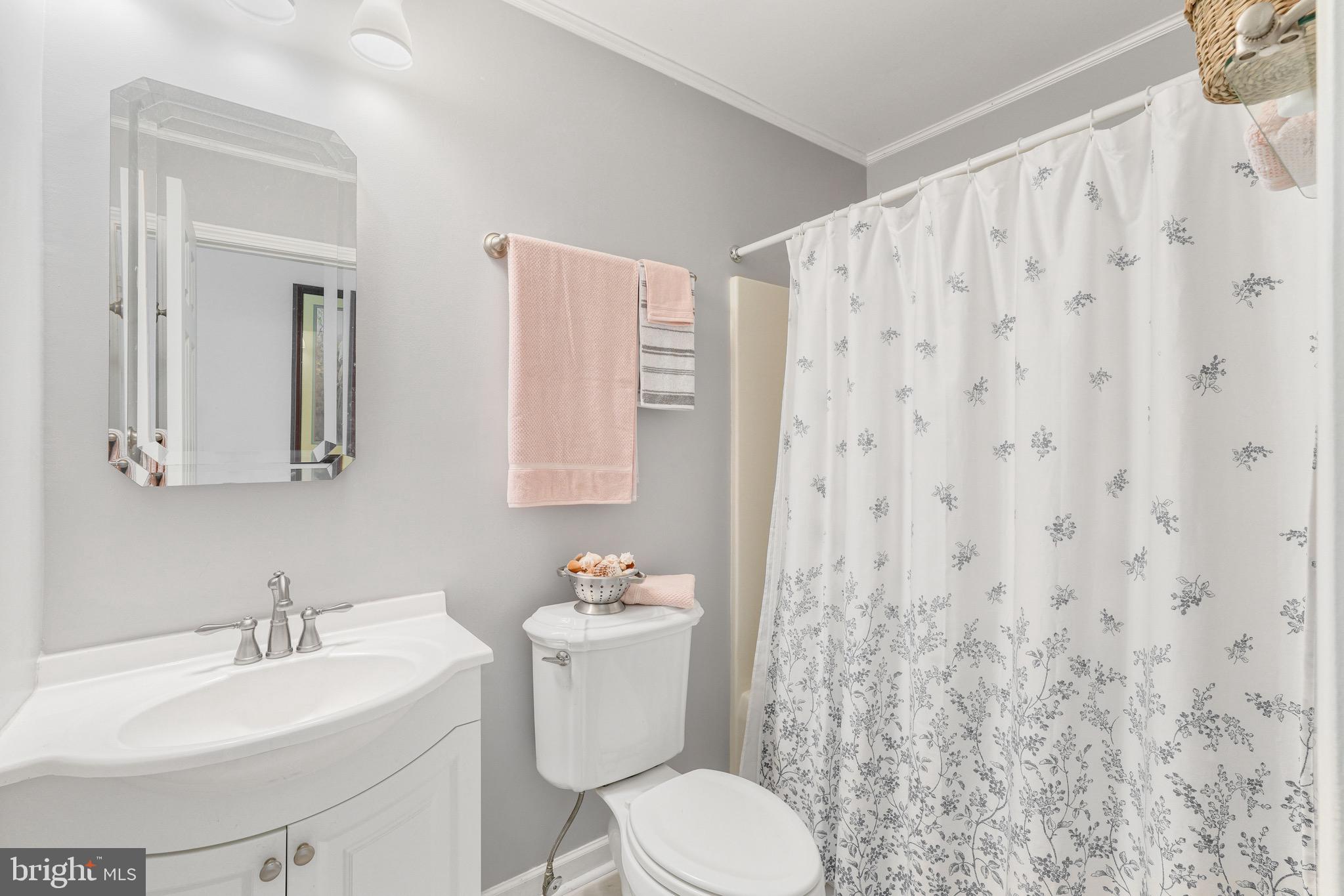 CARRIAGE HILLS - Residential