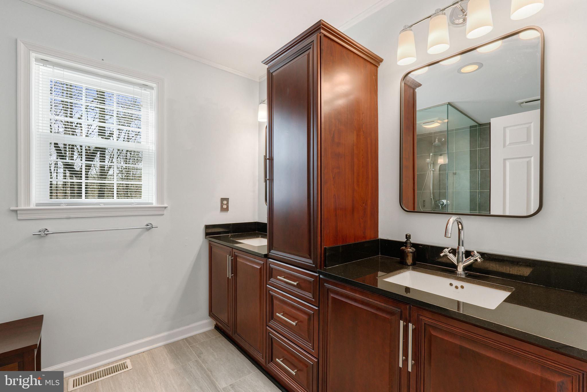 CARRIAGE HILLS - Residential