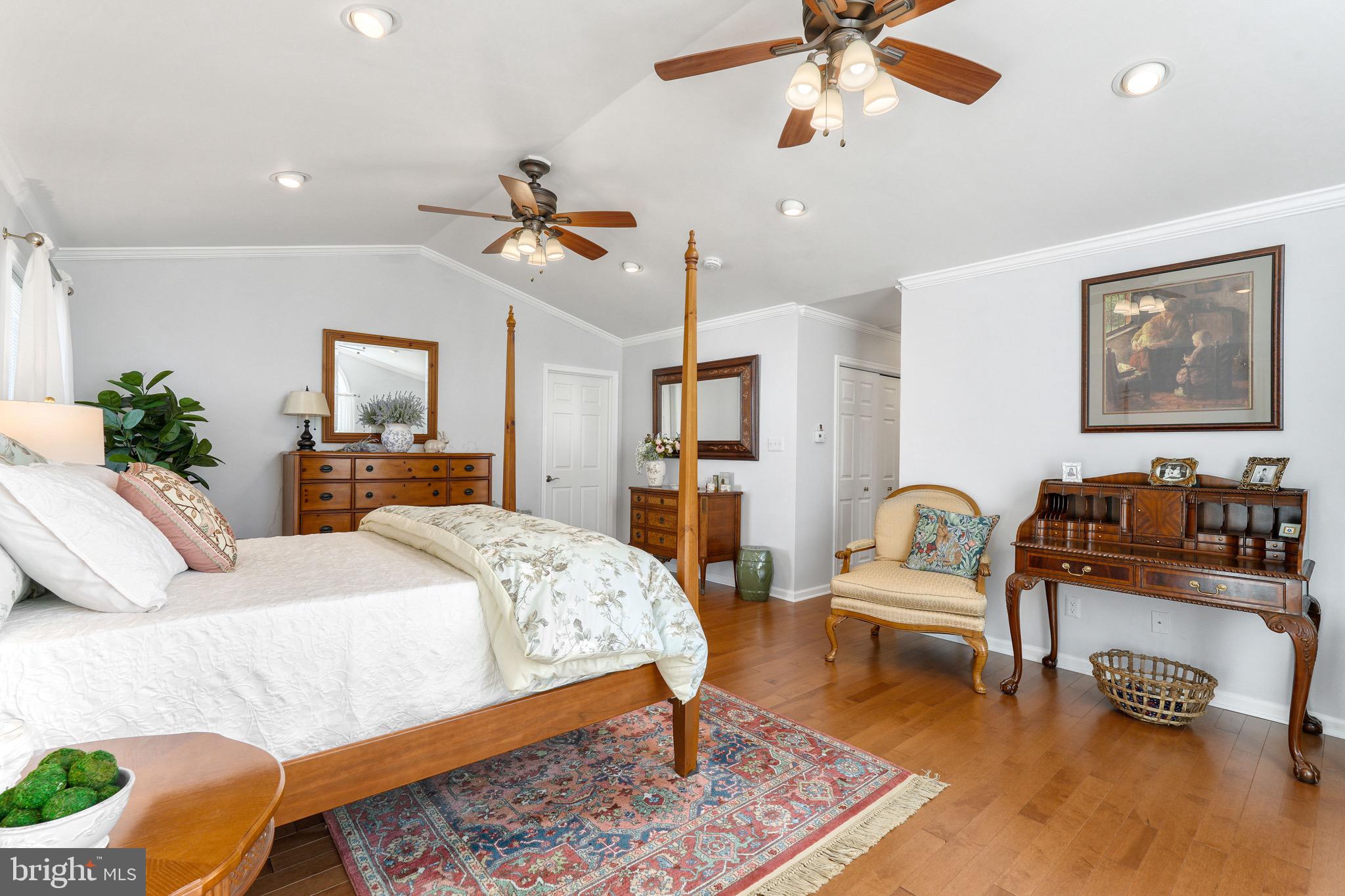 CARRIAGE HILLS - Residential