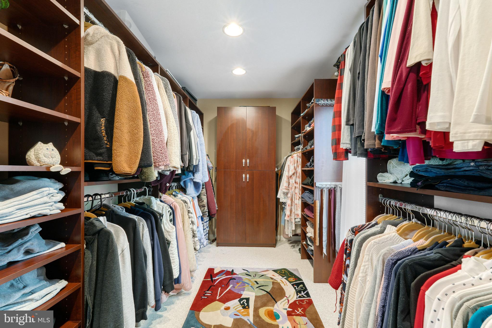 CARRIAGE HILLS - Residential