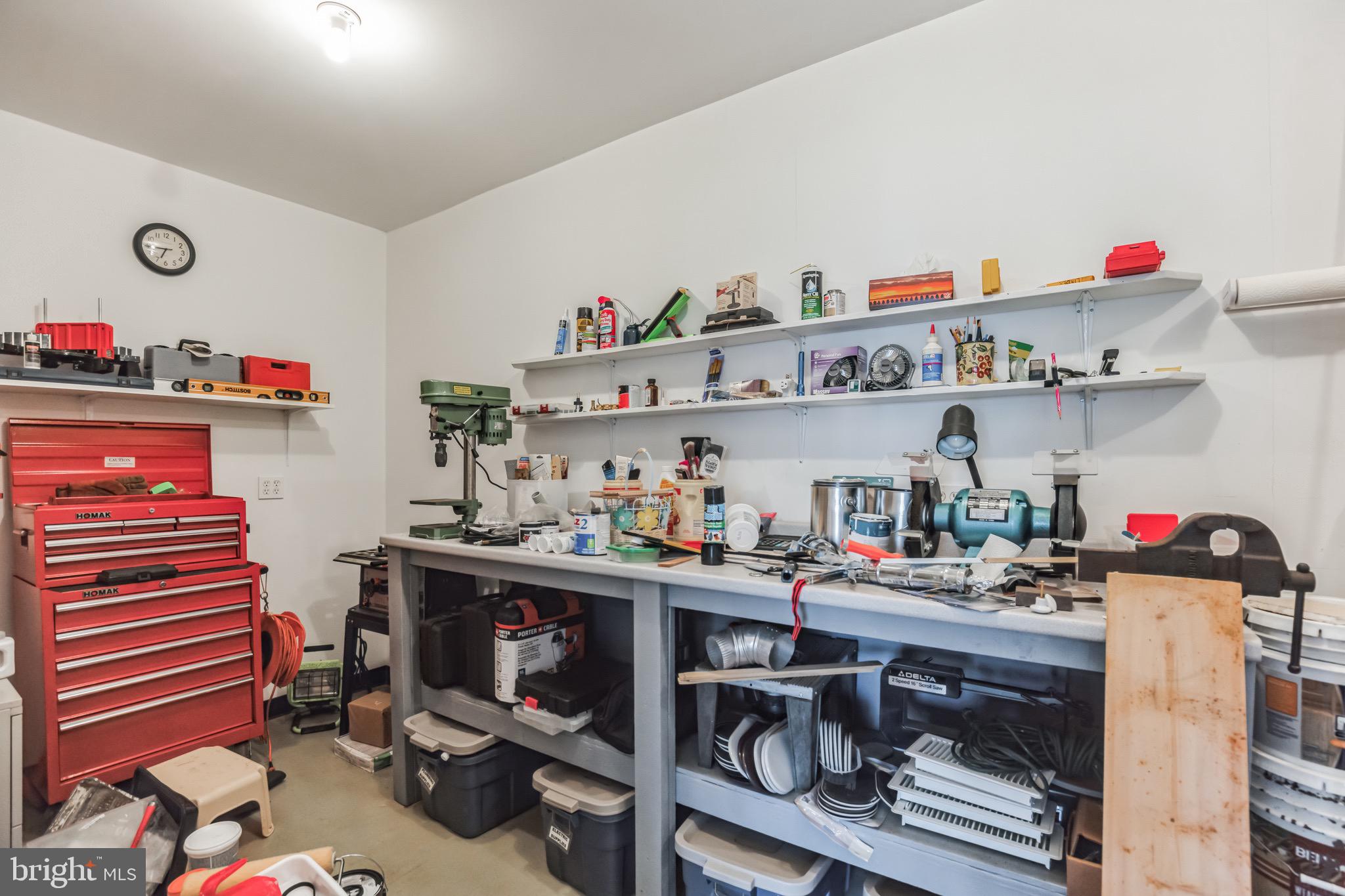 CARRIAGE HILLS - Residential