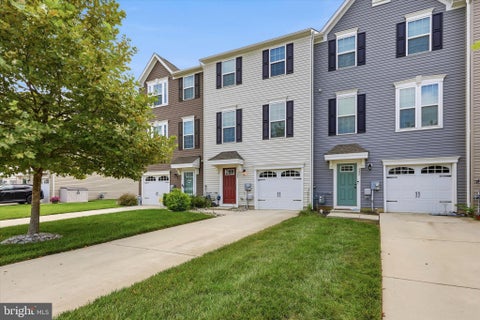 Townhouse For Sale - 308 Dalton Drive<br/> Gloucester County, SWEDESBORO, NJ 08085