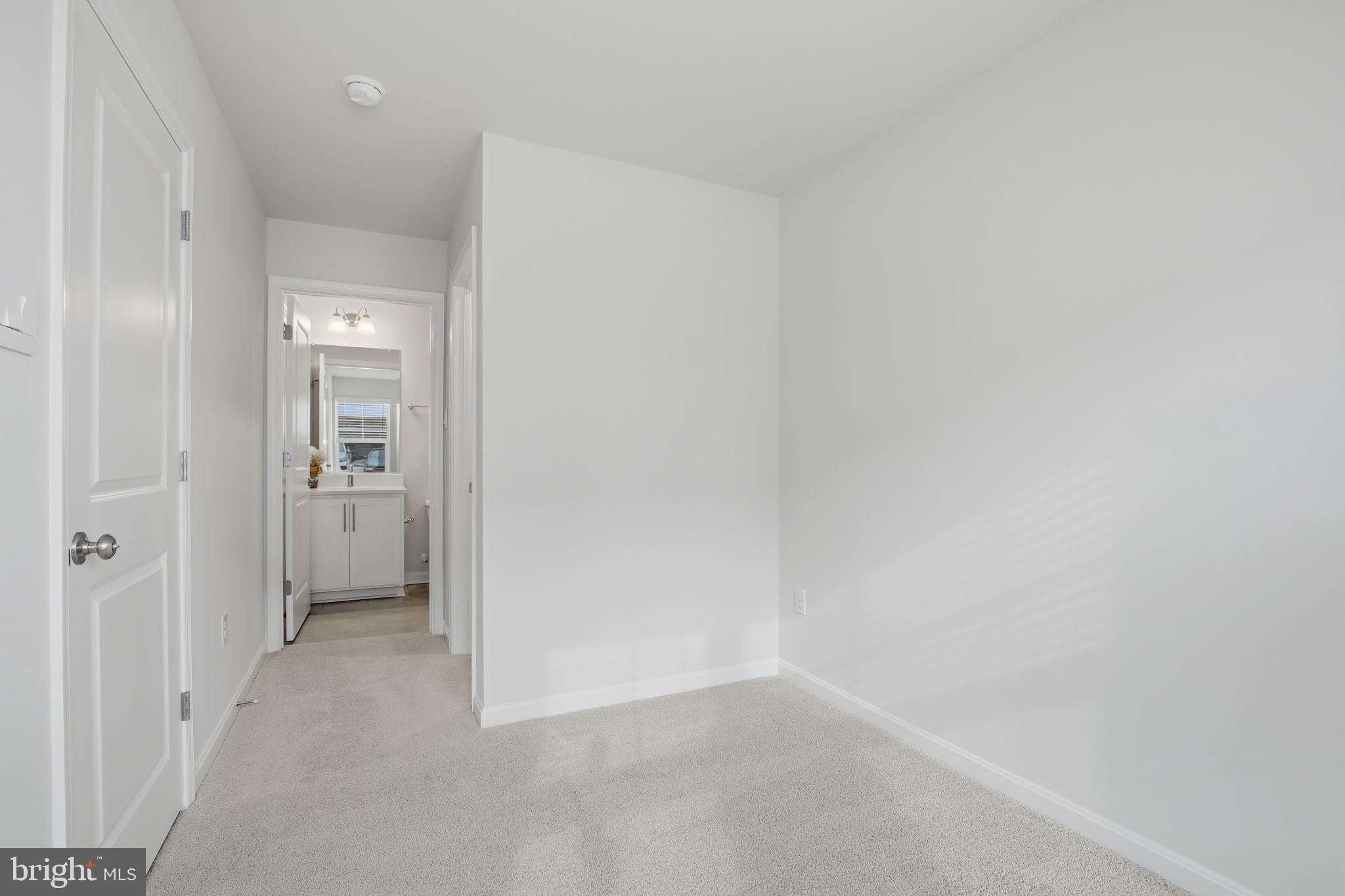 RENN QUARTER - Residential Lease