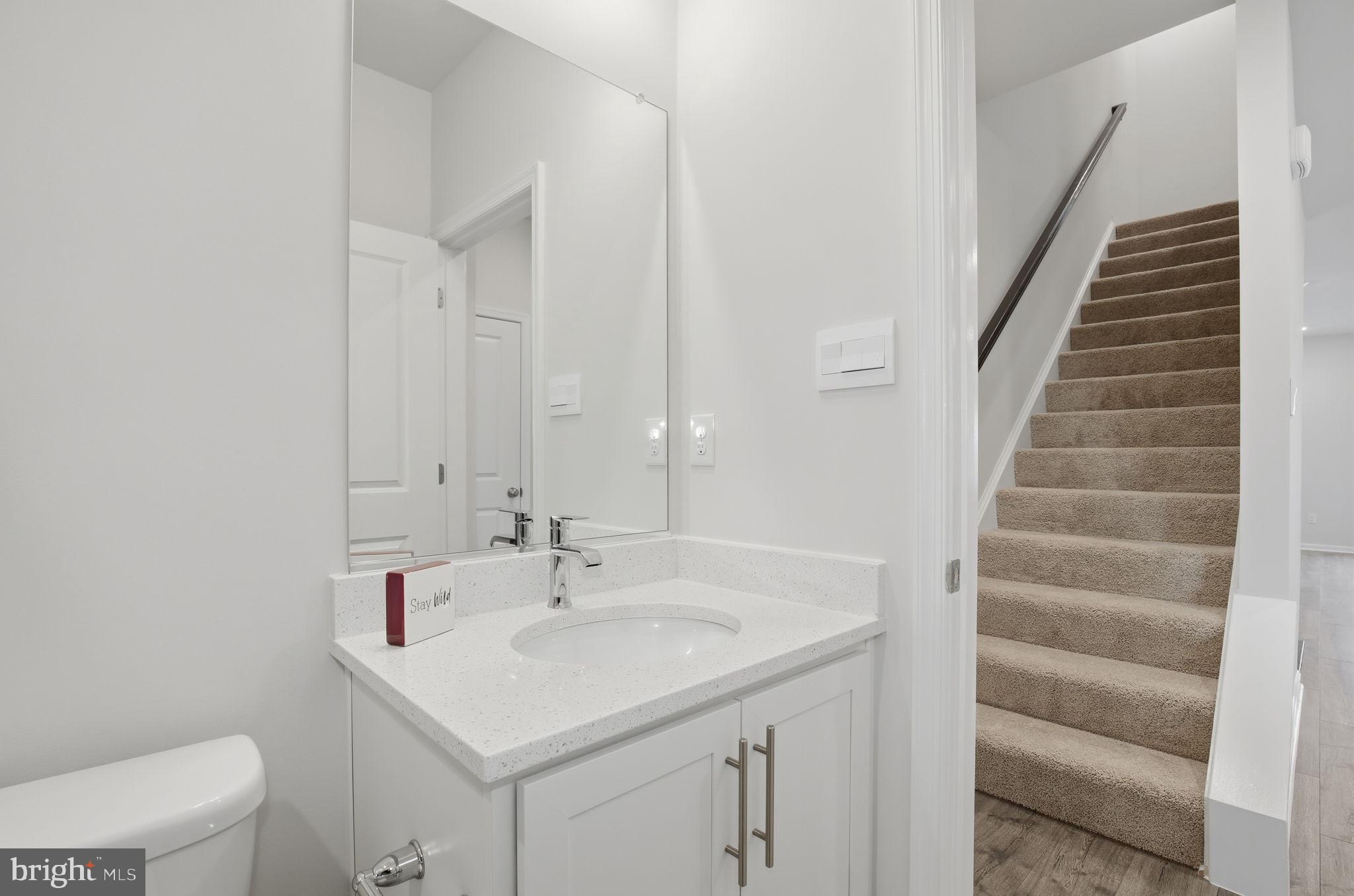 RENN QUARTER - Residential Lease