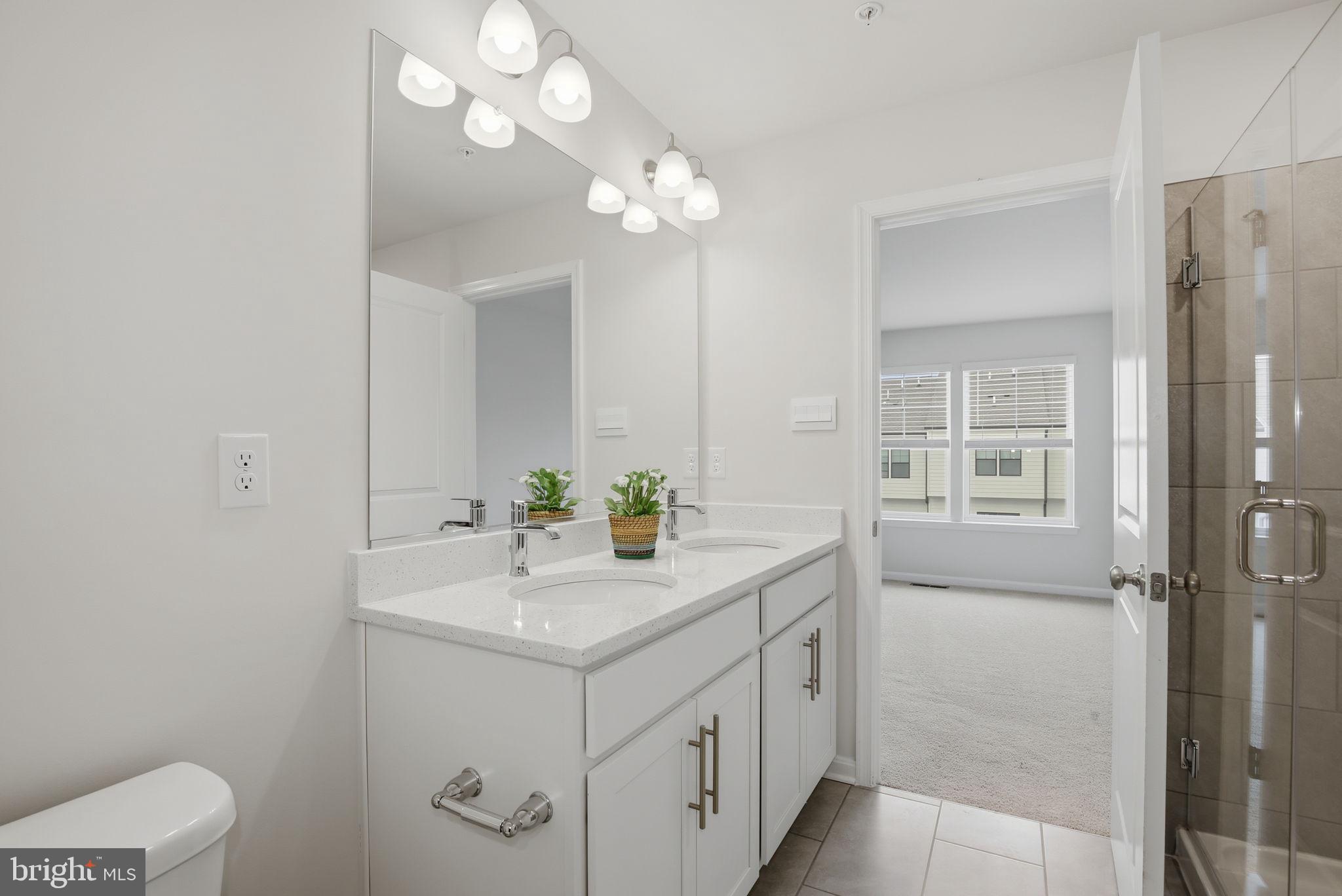 RENN QUARTER - Residential Lease