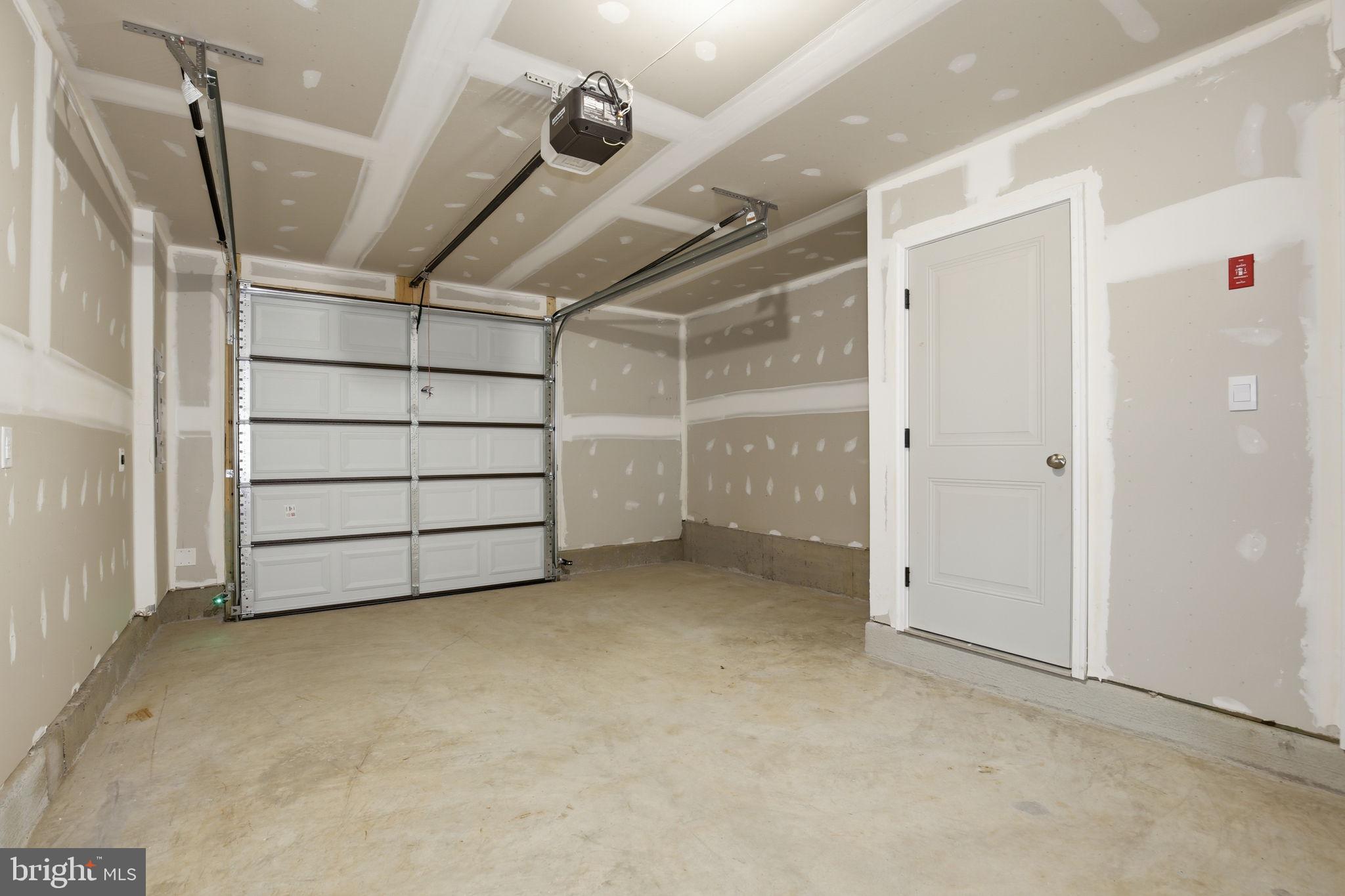 RENN QUARTER - Residential Lease