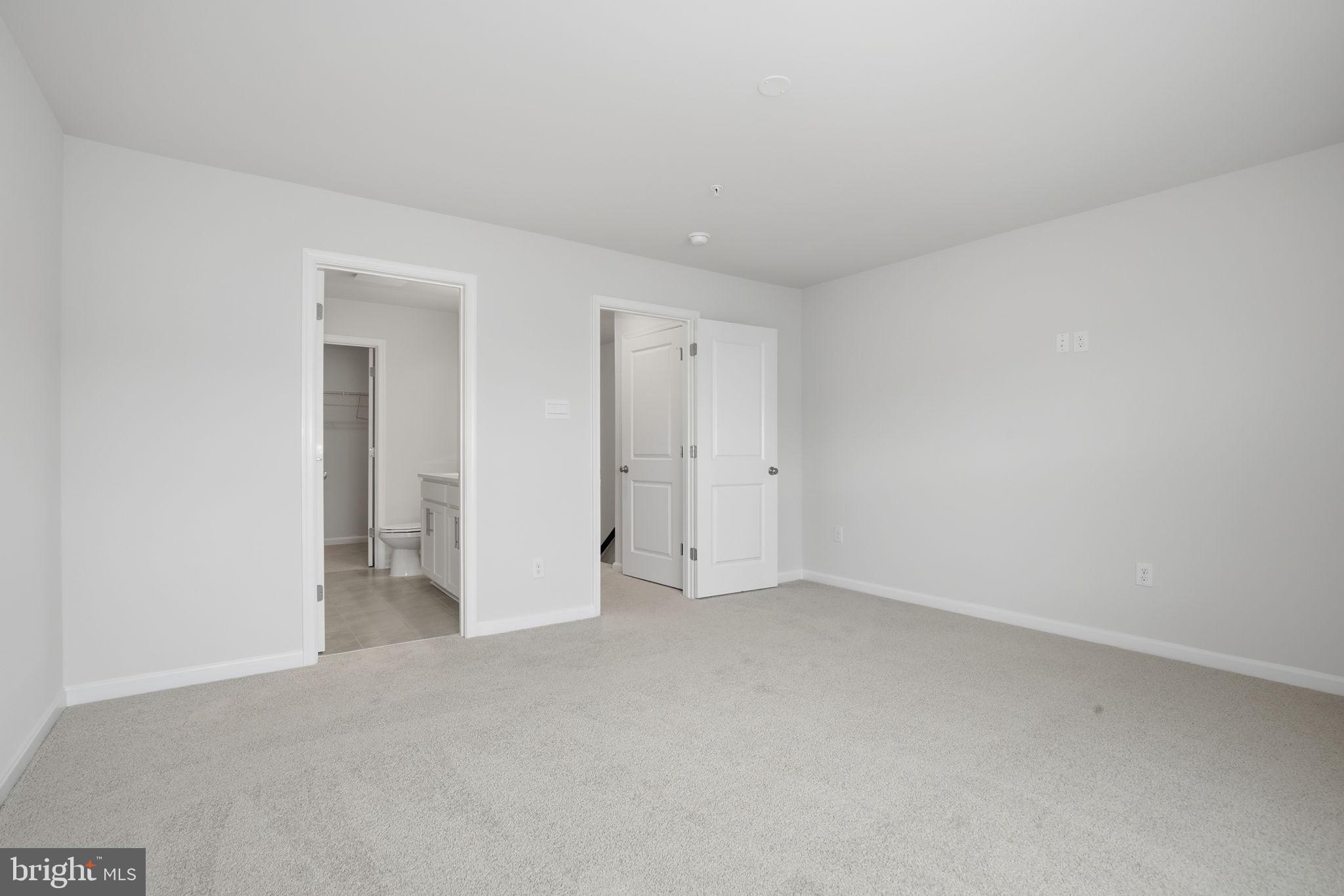 RENN QUARTER - Residential Lease