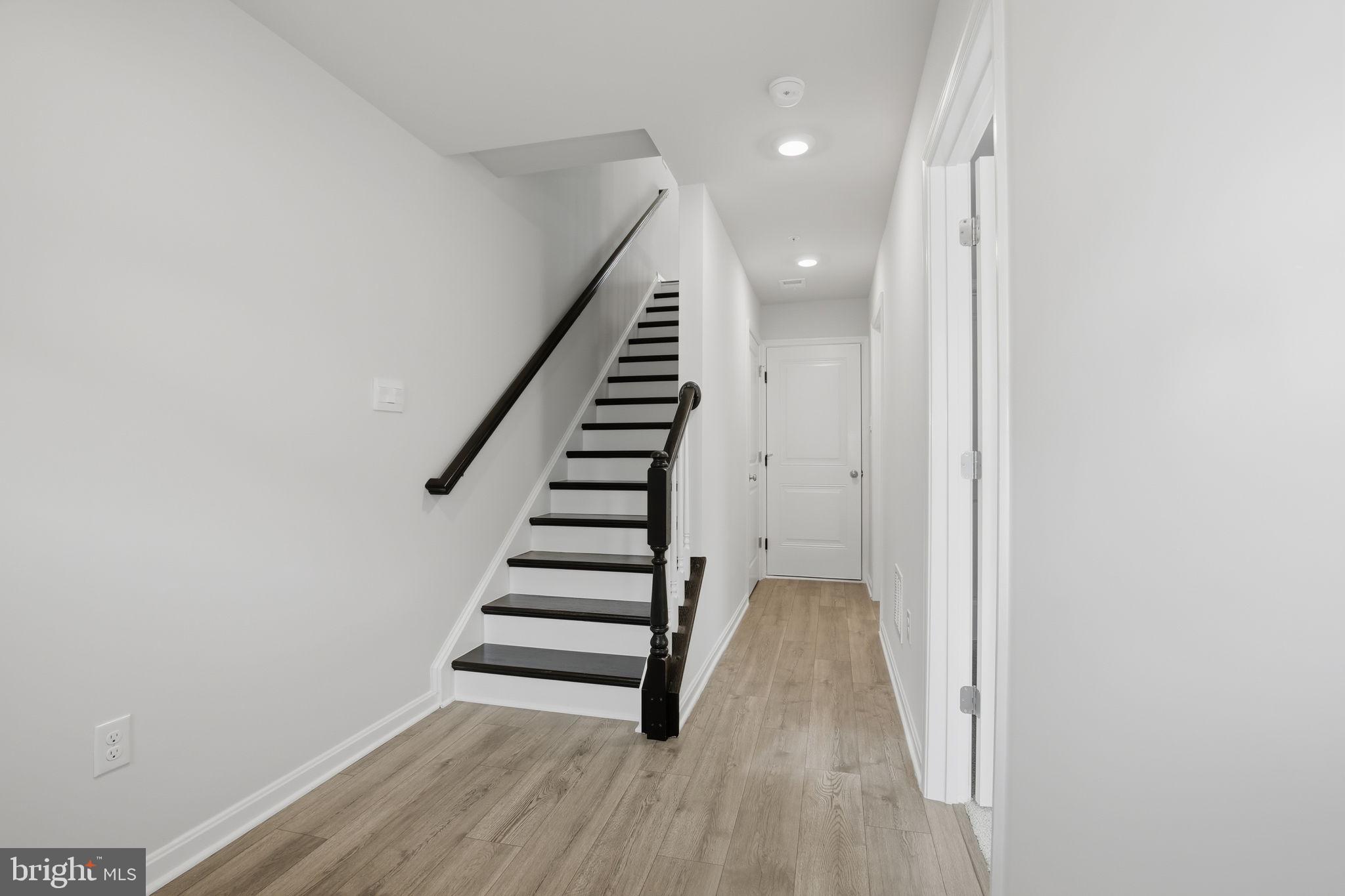 RENN QUARTER - Residential Lease