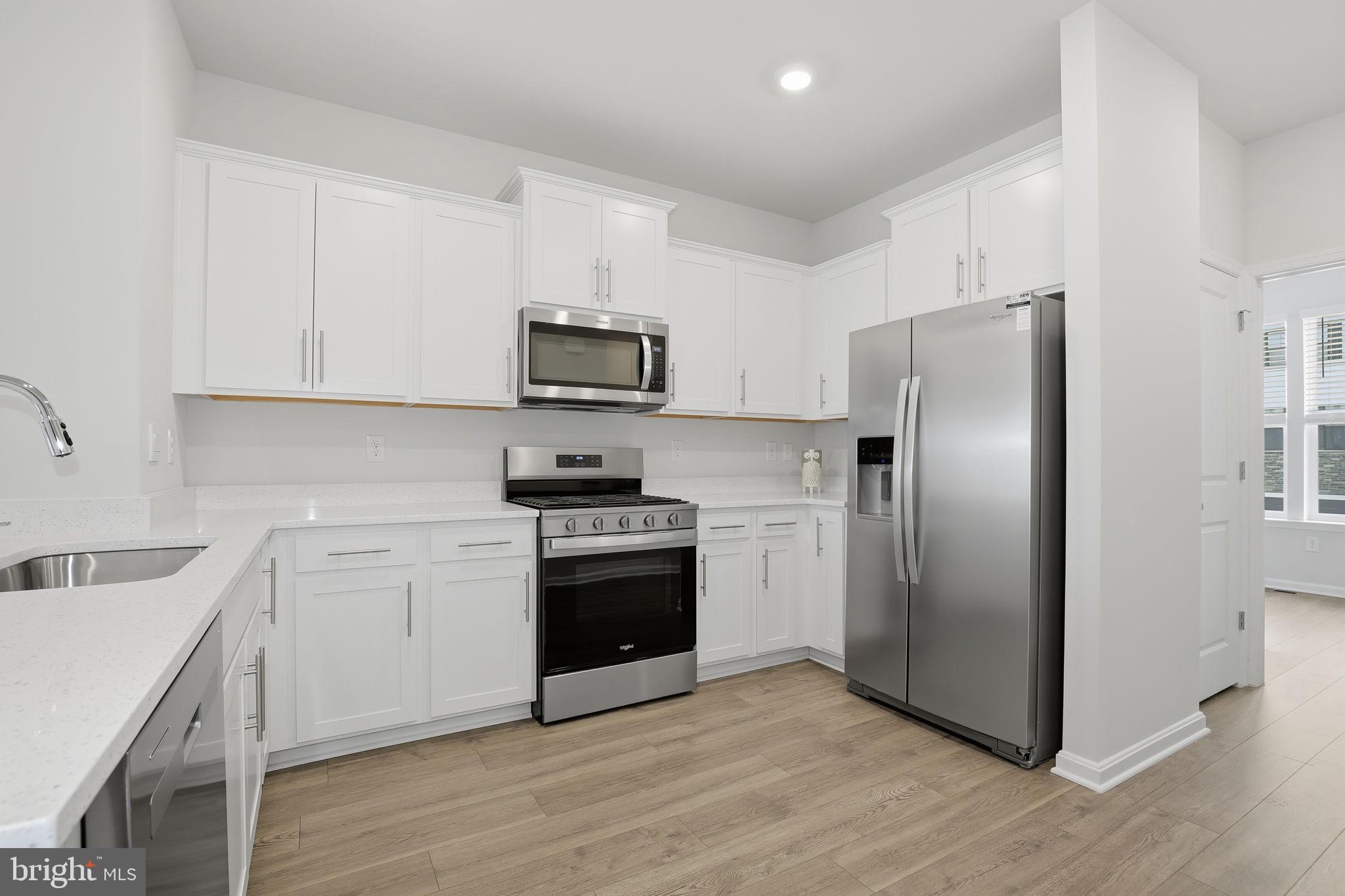 RENN QUARTER - Residential Lease