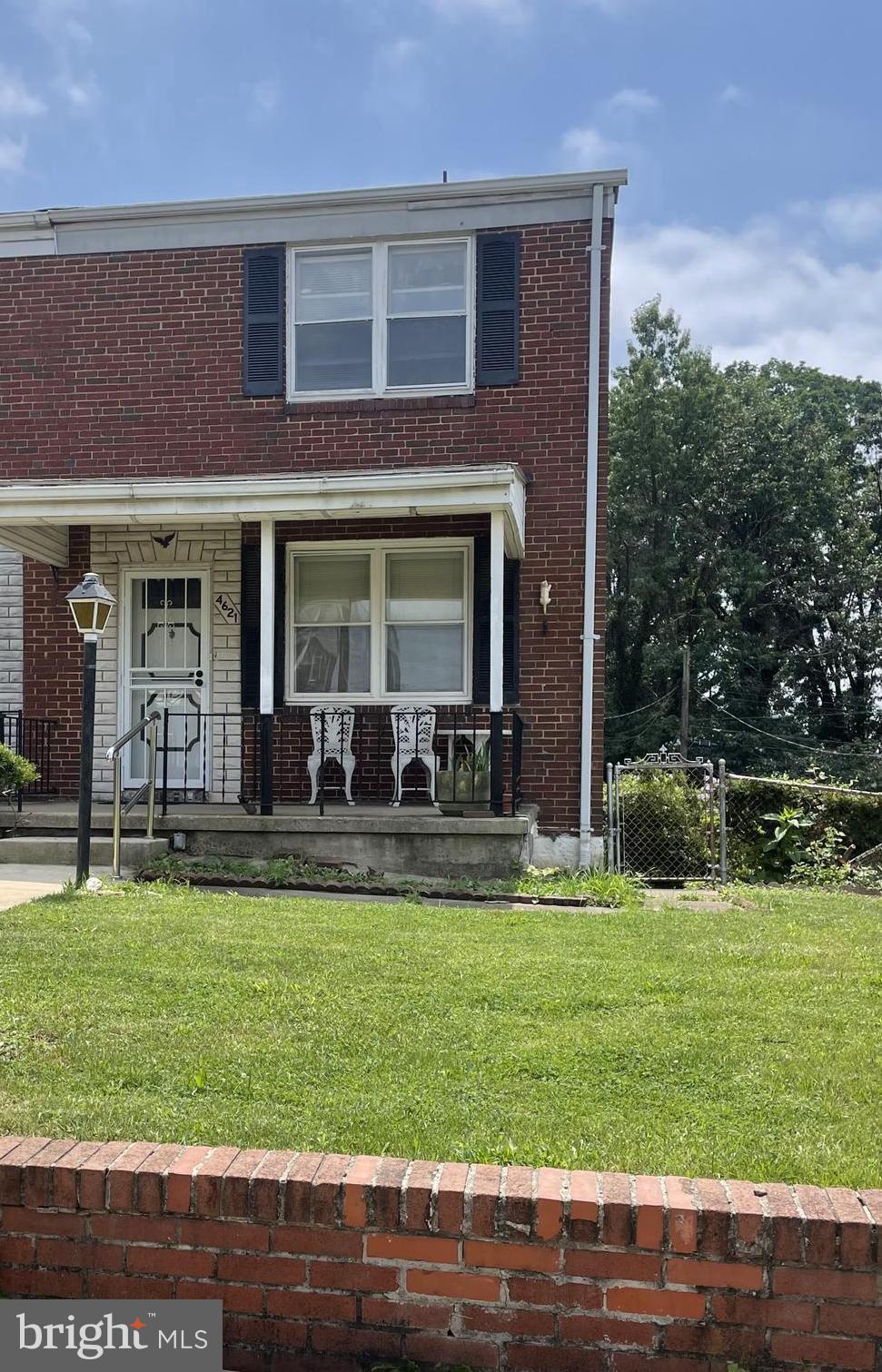 Opportunity Awaits! This inviting two-story duplex features a charming front porch and a fenced-in yard, all situated on a quiet dead-end street. With an attractive price point, this property offers the perfect canvas for your enhancements.
Enjoy peace of mind with improvements made in recent years, including a new roof, hot water heater, and sump pump.
Discover a hidden charm of hardwood floors waiting to be revealed under the carpet in the living and dining rooms, adding character to your new home.
Flexible Layout: The upstairs can easily be converted back to a 3-bedroom layout, tailored to your needs.
Don’t miss out on this fantastic opportunity to make this duplex your own—schedule your showing today!