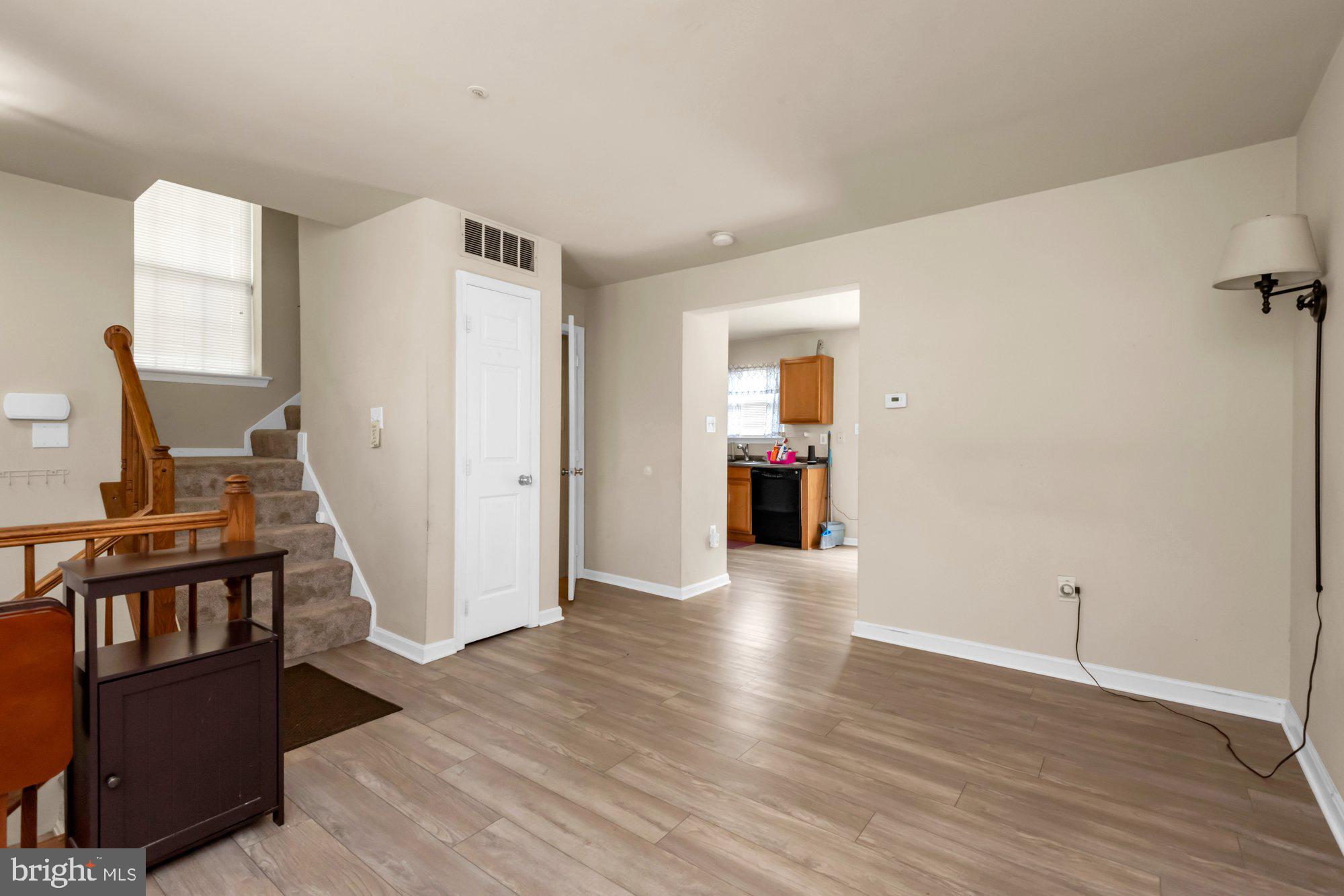 6029 SURREY SQUARE LANE