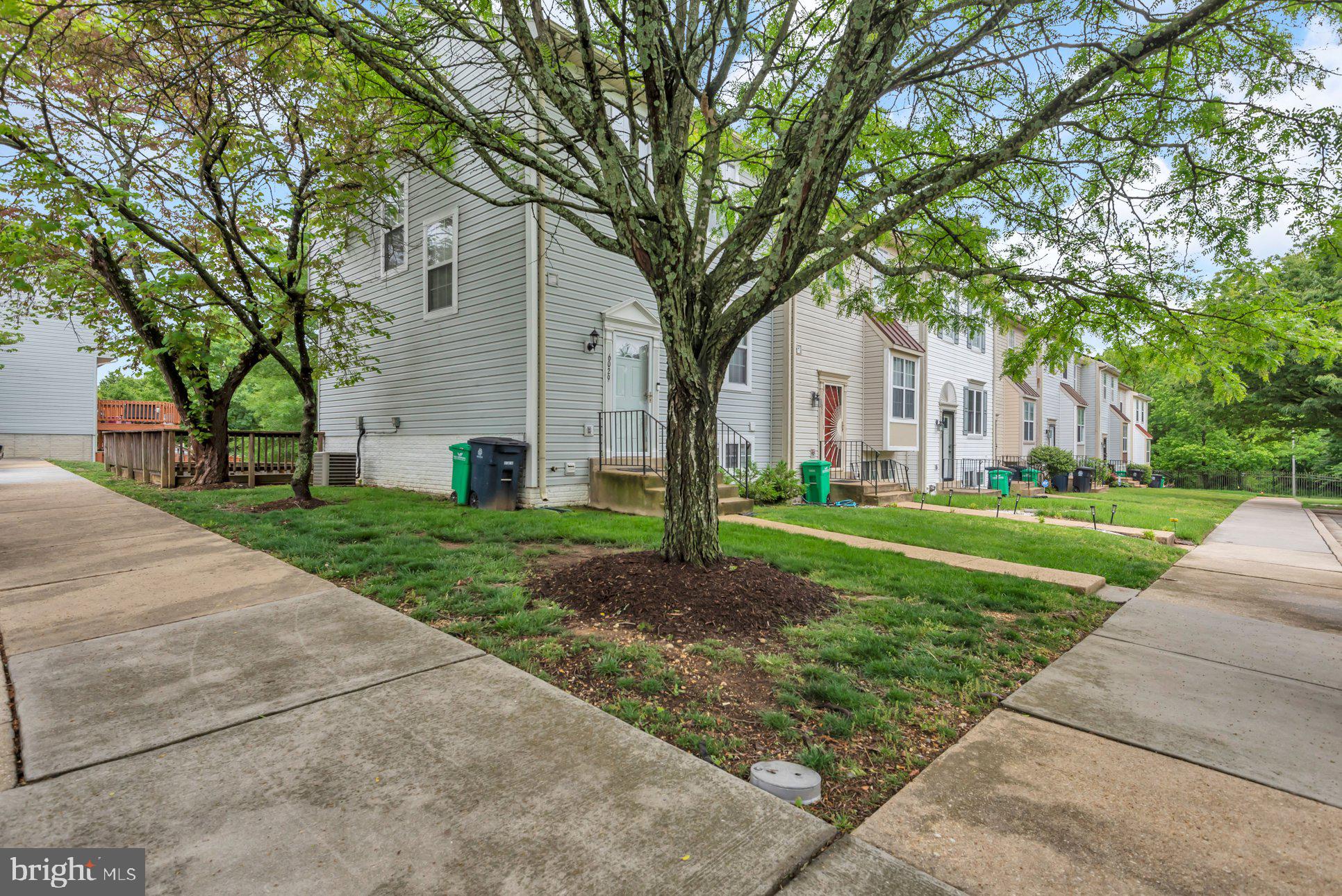 6029 SURREY SQUARE LANE