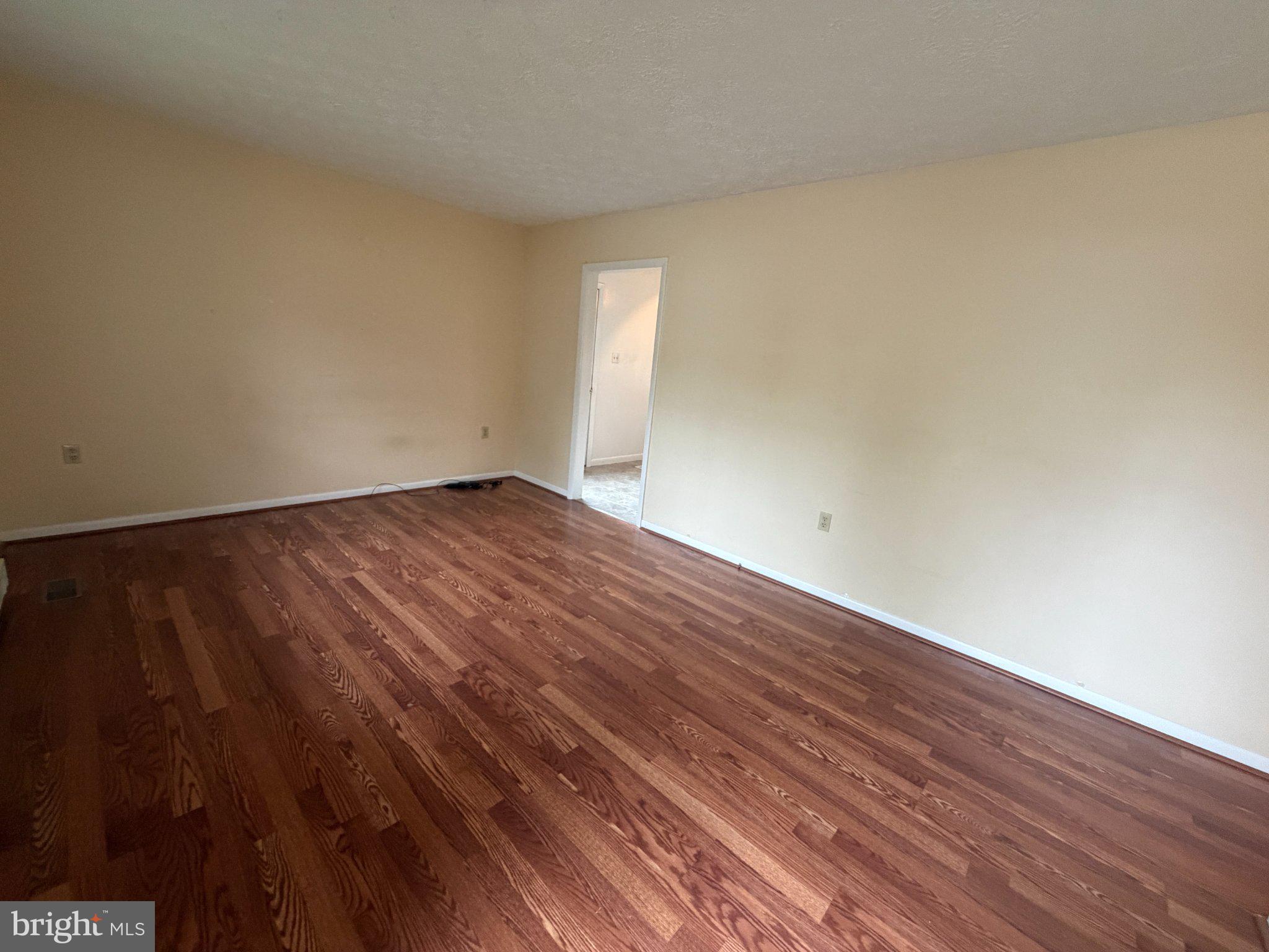 23 MONTAGUE CIRCLE