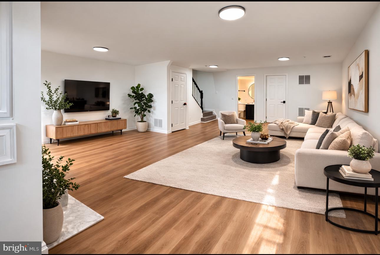 VILLAGE OF CLOPPERS MILL - Residential