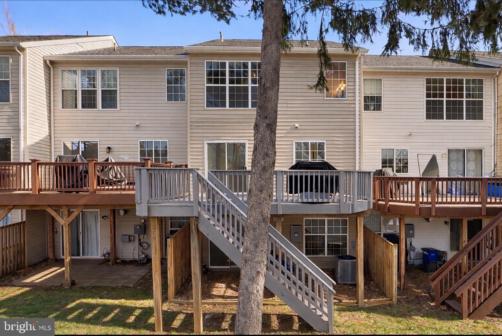 VILLAGE OF CLOPPERS MILL - Residential