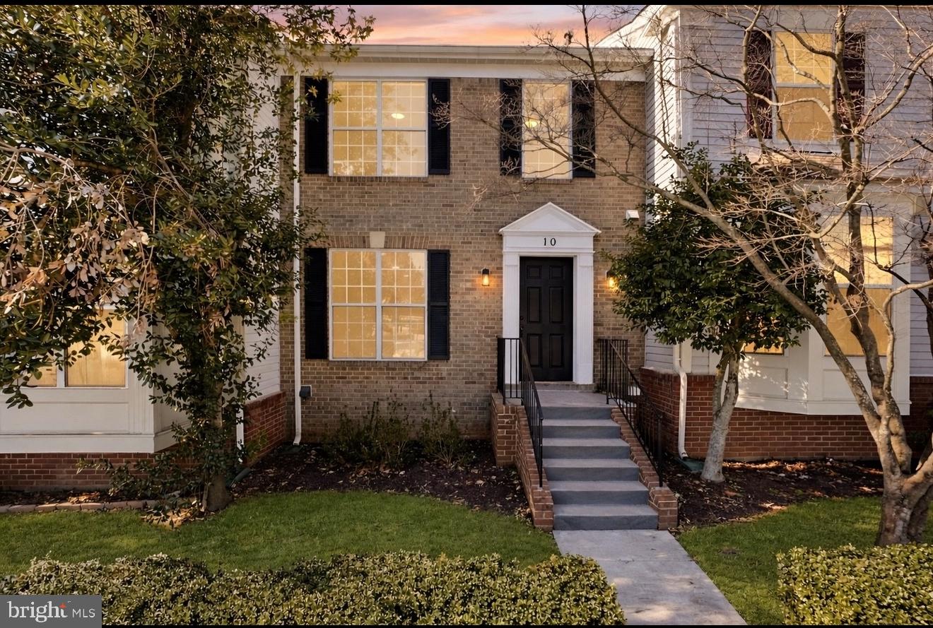 VILLAGE OF CLOPPERS MILL - Residential