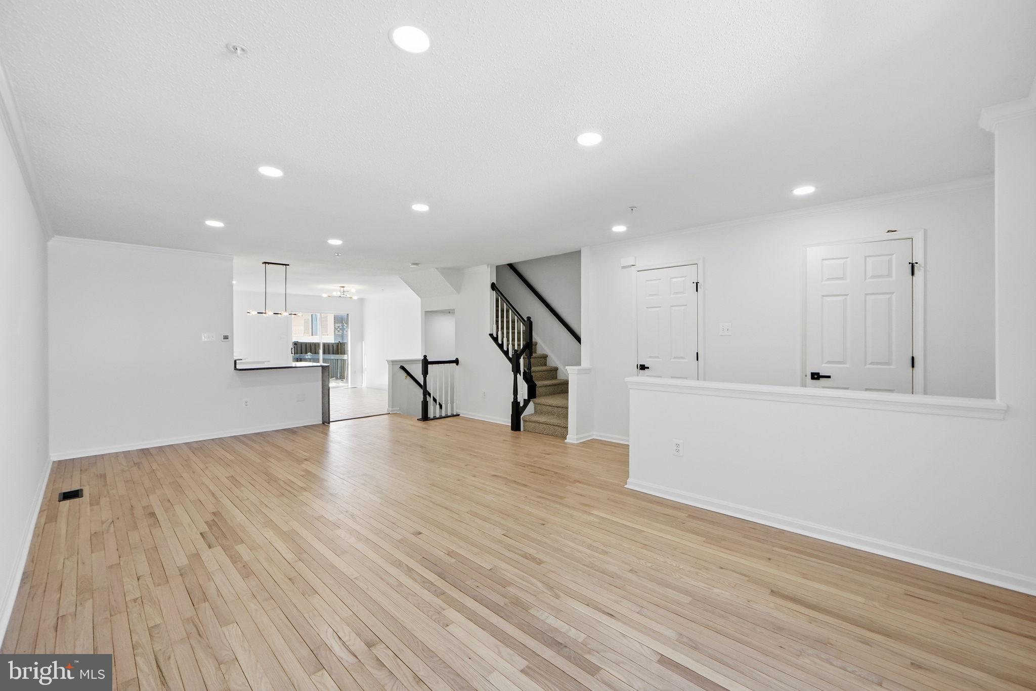 VILLAGE OF CLOPPERS MILL - Residential