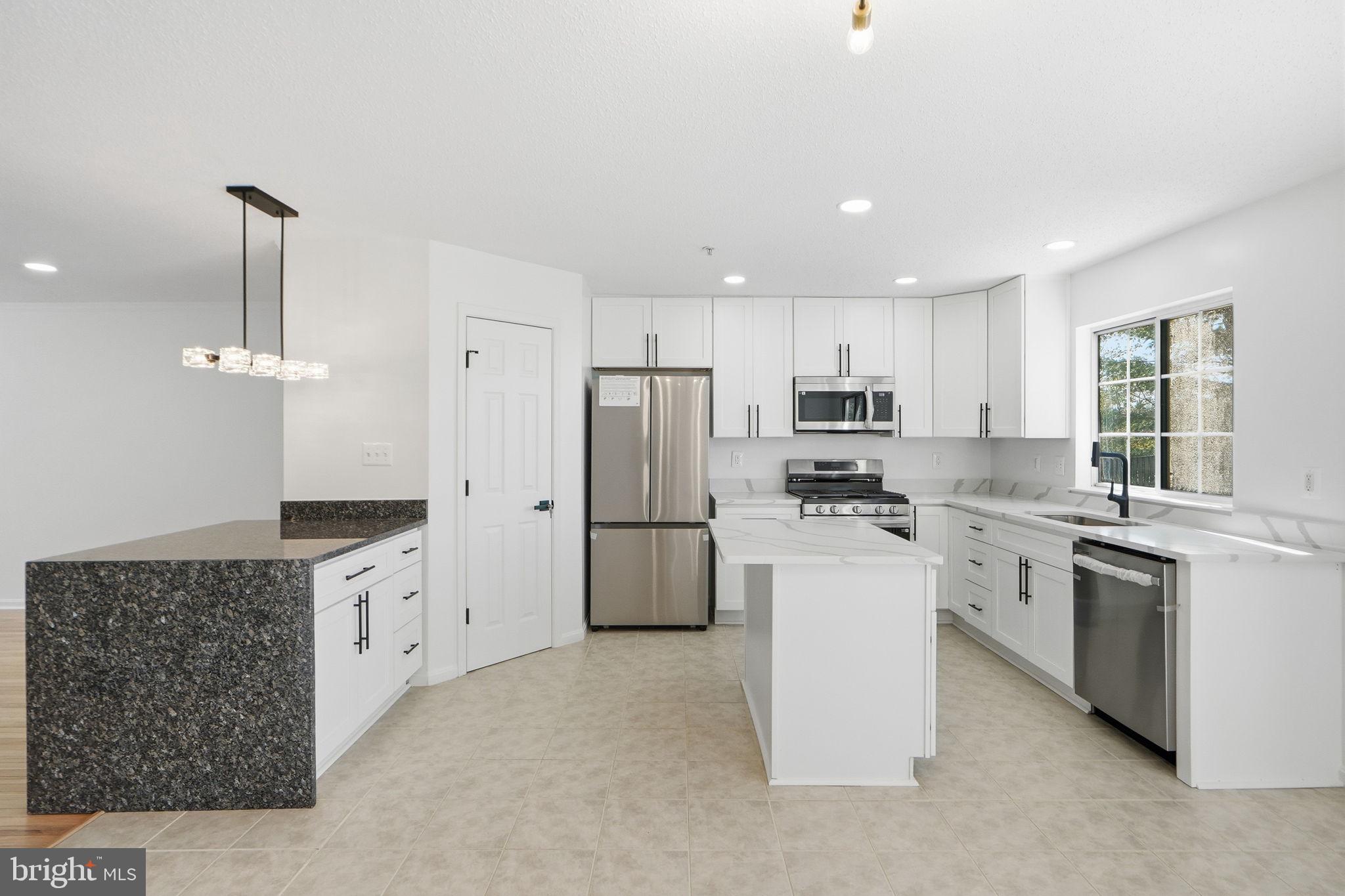 VILLAGE OF CLOPPERS MILL - Residential