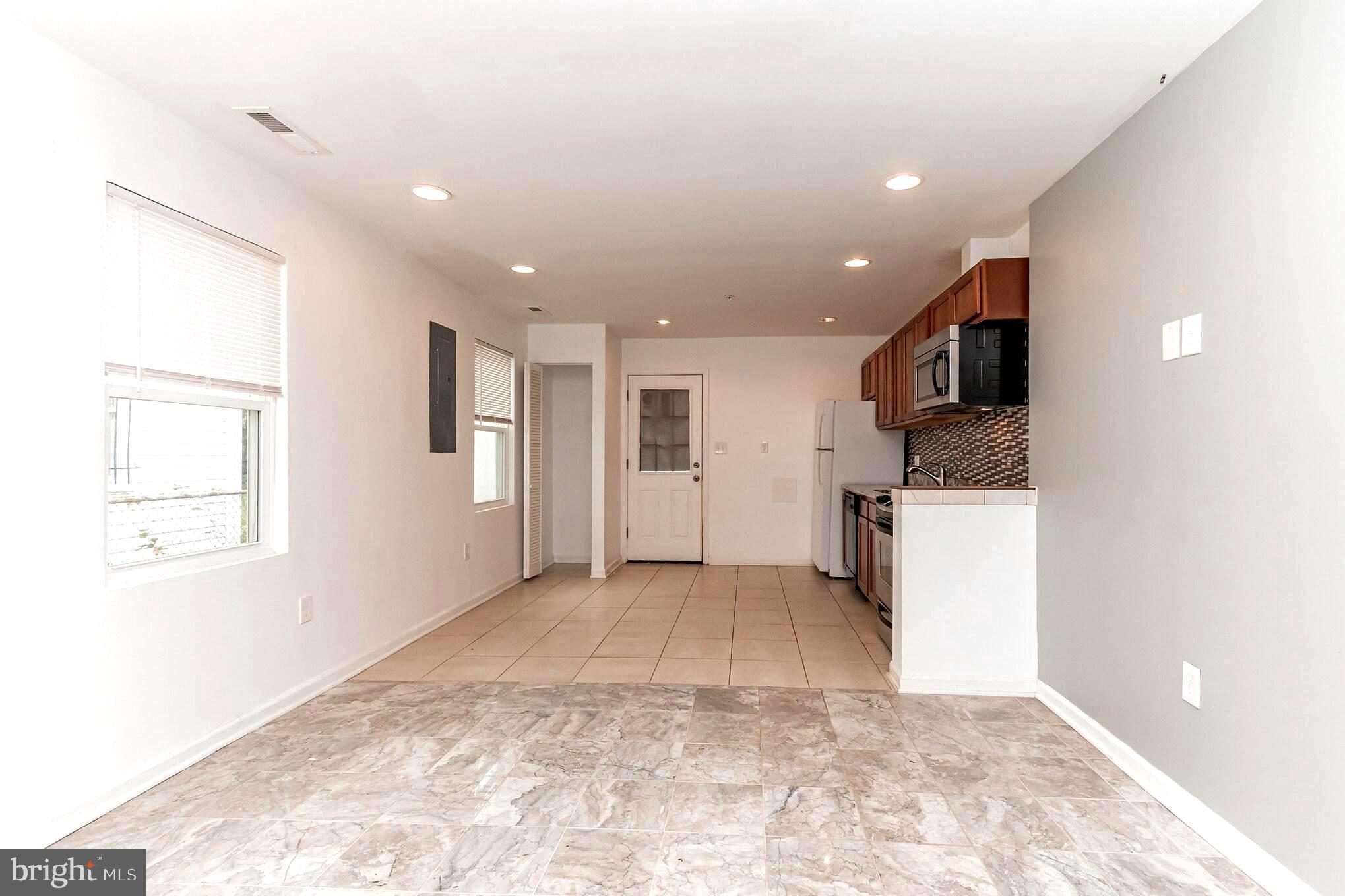 GR CAPITOL HEIGHTS - Residential