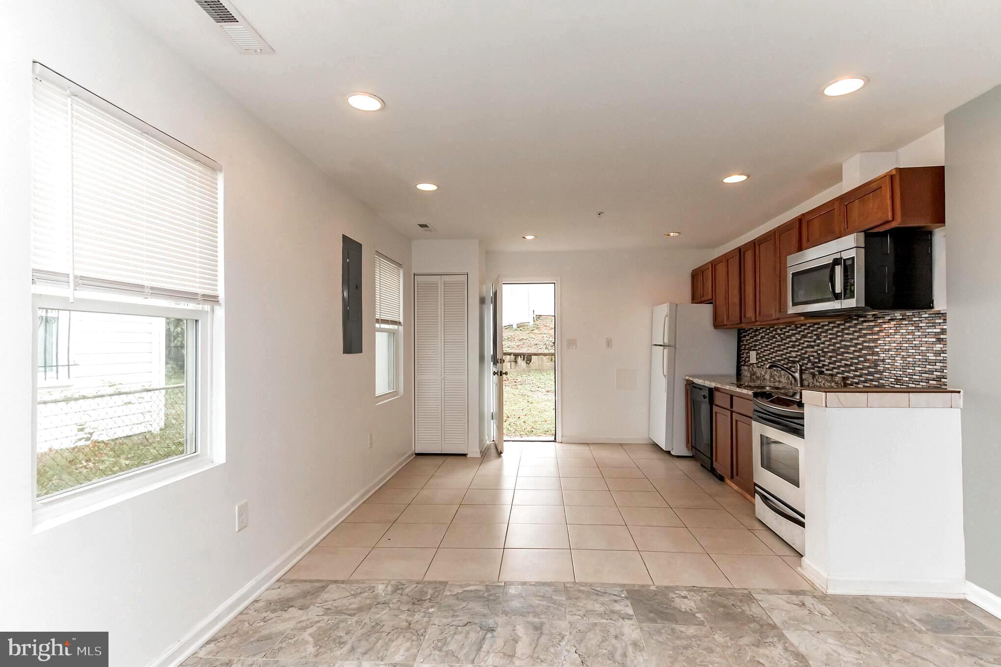 GR CAPITOL HEIGHTS - Residential