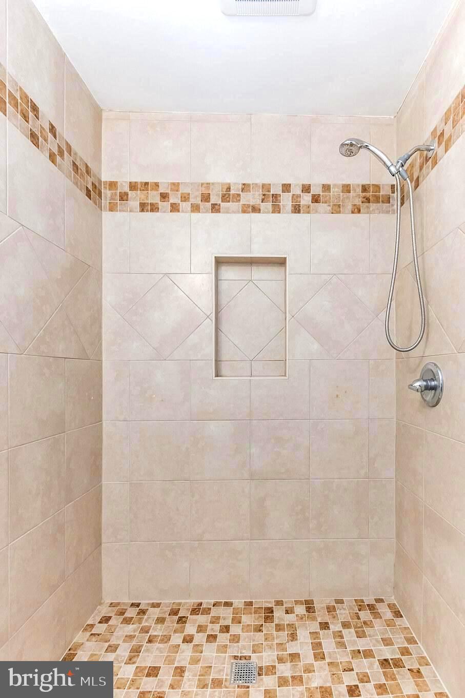 GR CAPITOL HEIGHTS - Residential