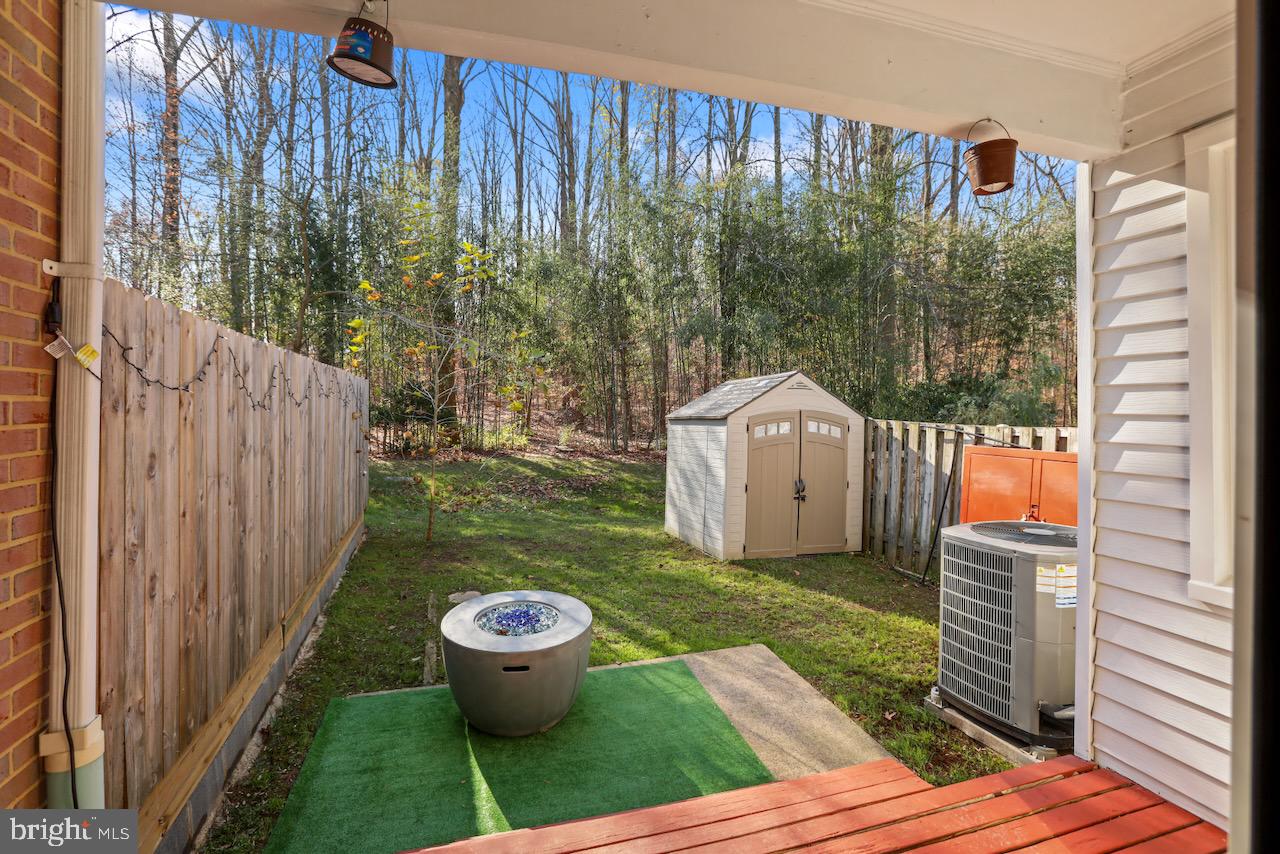 DANBURY FOREST - Residential