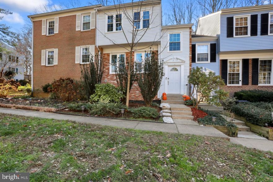 3 Bedroom Townhome with 3 Finished levels. Main level includes the Large Living Room, Kitchen, and Dining Area with an open layout and wide plank hardwood flooring. Upper level has 3 Bedrooms all with wide plank hardwood flooring as well and a full shared bath. Lower level has a large Recreation Room and spacious utility/storage room which walks out to the rear yard with covered deck and patio area. Well maintained and also includes one assigned parking space. 
Hooks into the Fairfax county connector and Lake Accotink trail. Minutes to 395. Feeds into the following school systems: Kings Park and Kings Glen Elementary schools as well as Lake Braddock Middle and High Schools. Well maintained Community Pool. Water filtration system installed with reverse osmosis. Cabinet fronts have been ordered and should be delivered in January. Once delivered the seller will arrange to have those installed for potential buyers.

New lighting main level 2022 
Reverse osmosis water system 2019
Insulation in attic - 2021
Attic fan - 2021
EV charger - 2022
Shaker style cabinets to be installed.
