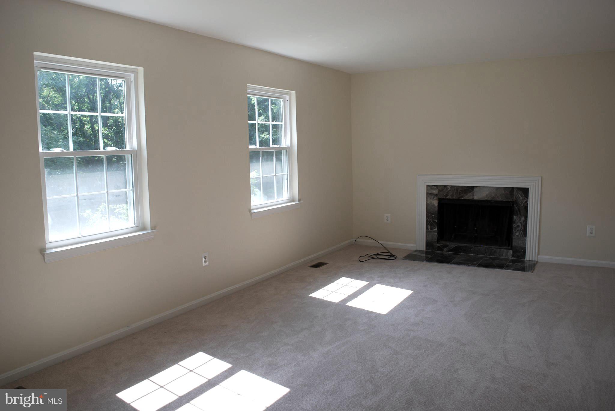 HUNTERS WOODS - Residential