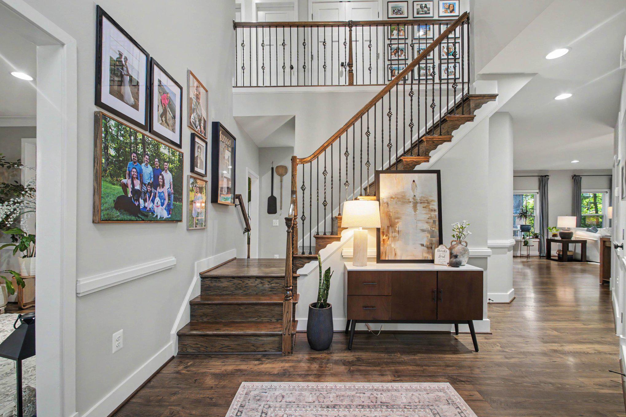 2425 EDGEWOOD DRIVE