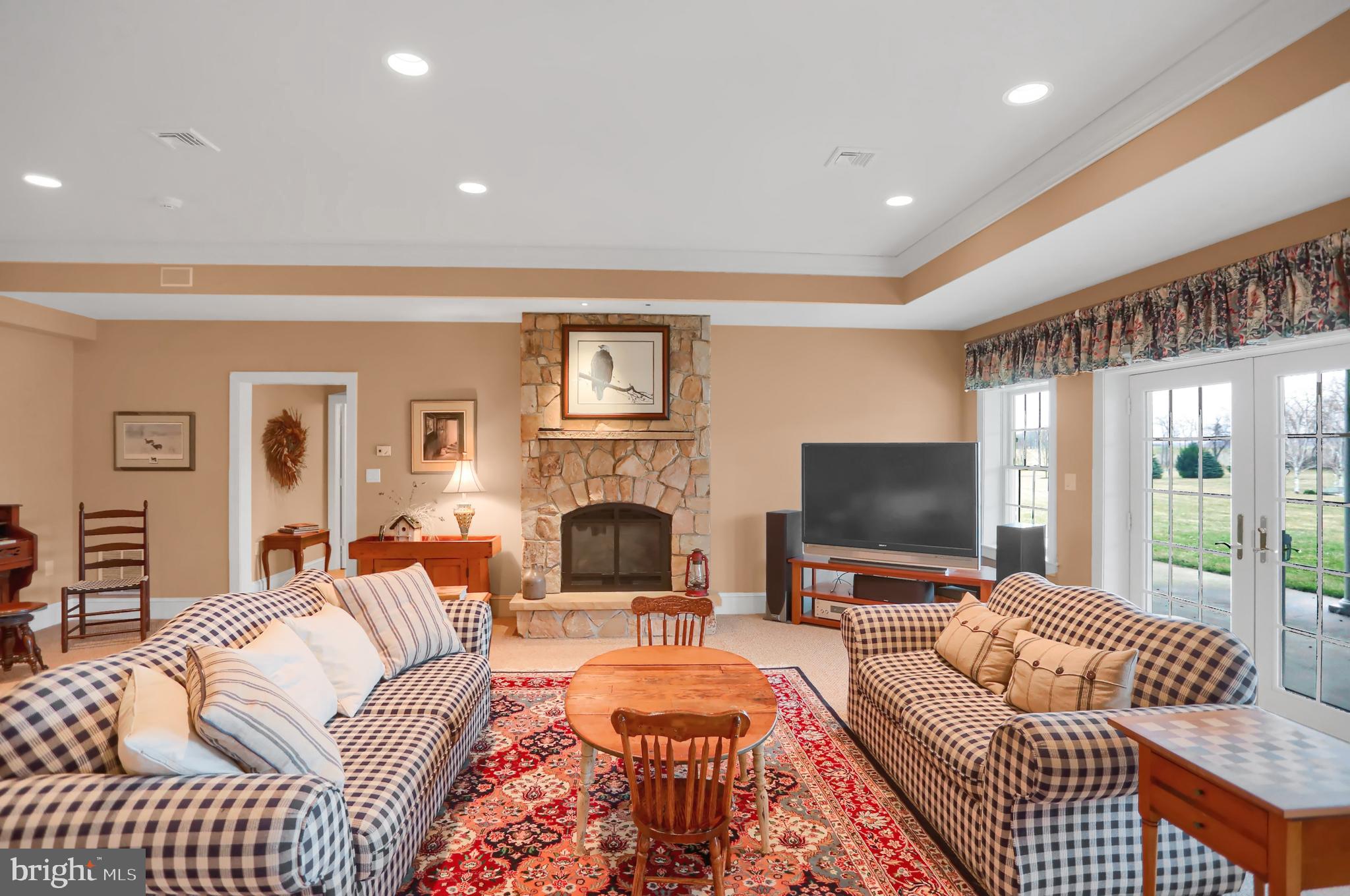 HIDDEN LAKES ESTATES - Residential