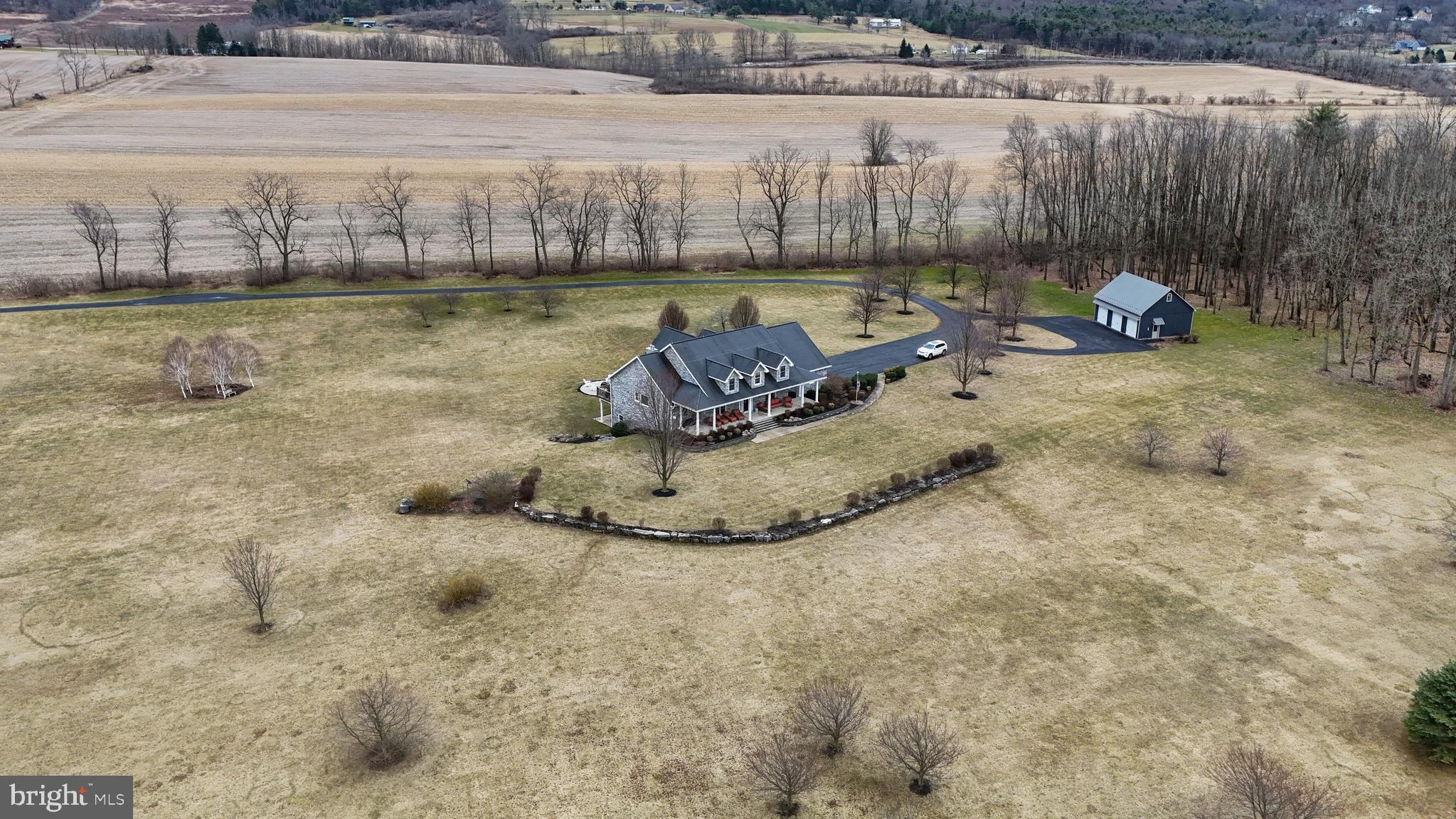 HIDDEN LAKES ESTATES - Residential