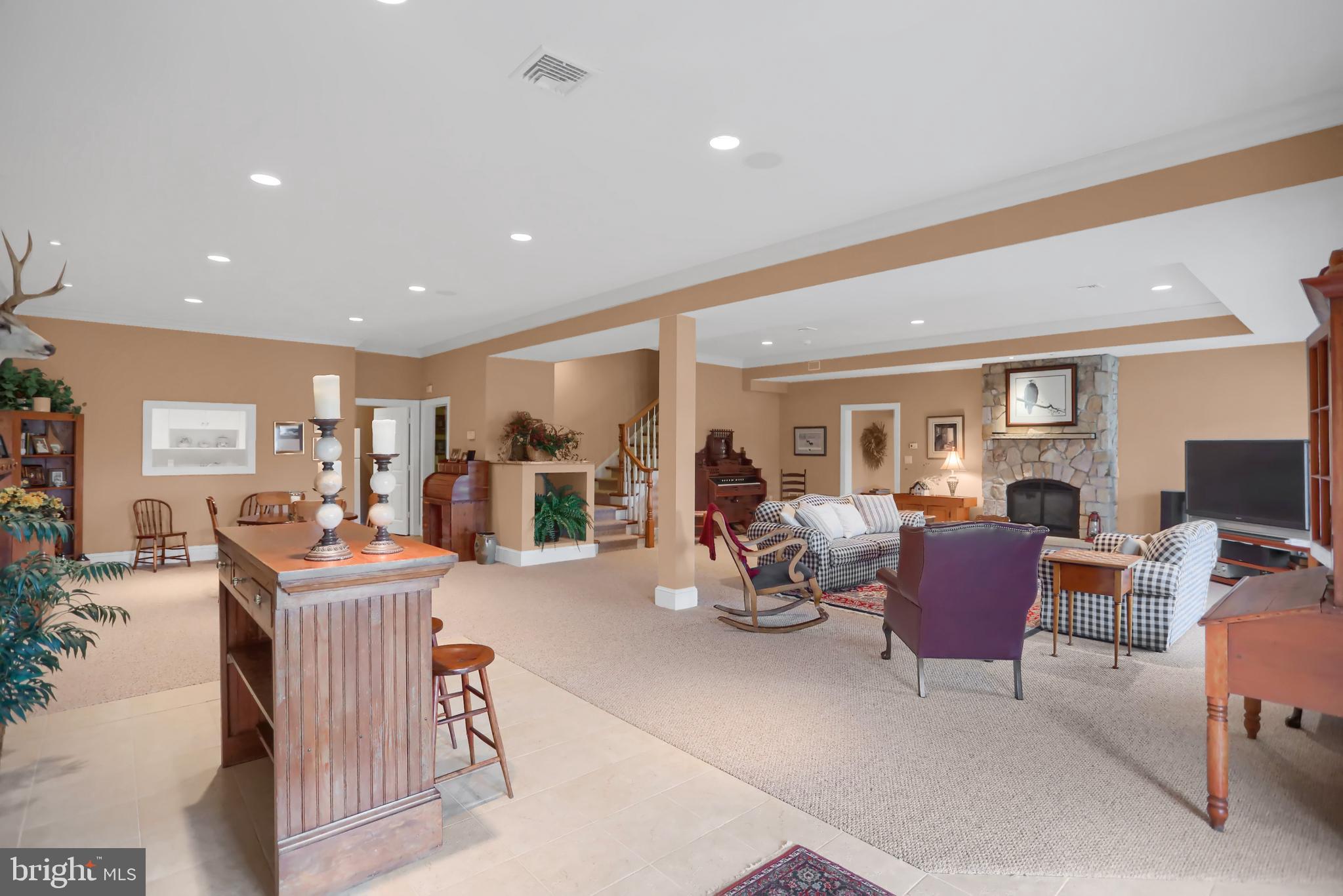 HIDDEN LAKES ESTATES - Residential