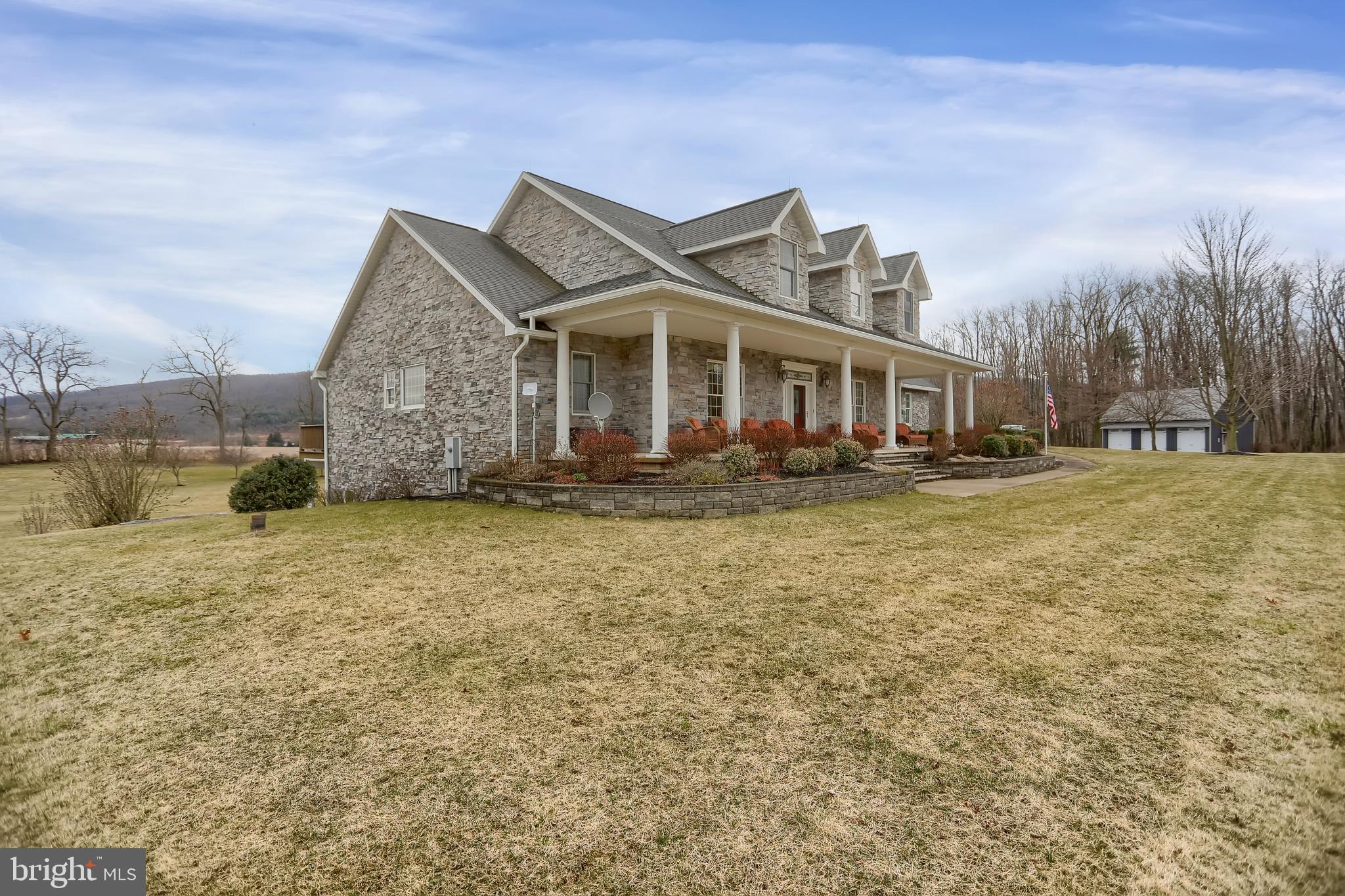 HIDDEN LAKES ESTATES - Residential