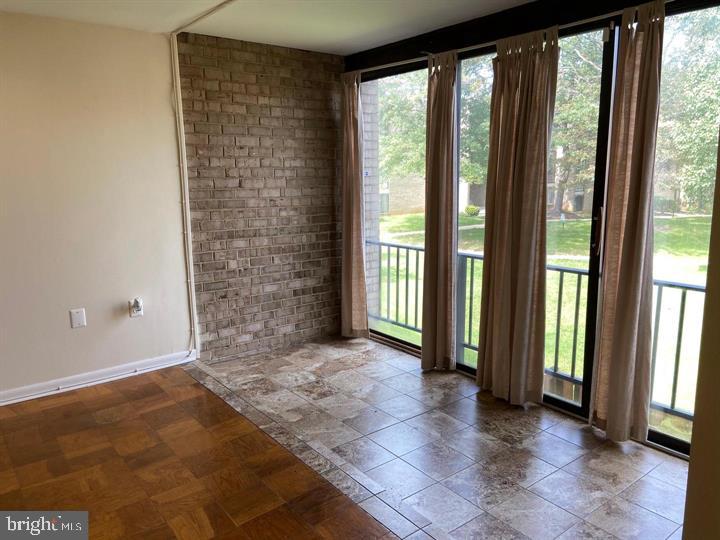 CHELSEA WOODS CONDO - Residential Lease