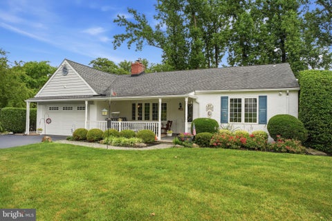 Photo of 37 Brookside Drive, FEASTERVILLE TREVOSE, PA 19053 (MLS # PABU2122084)