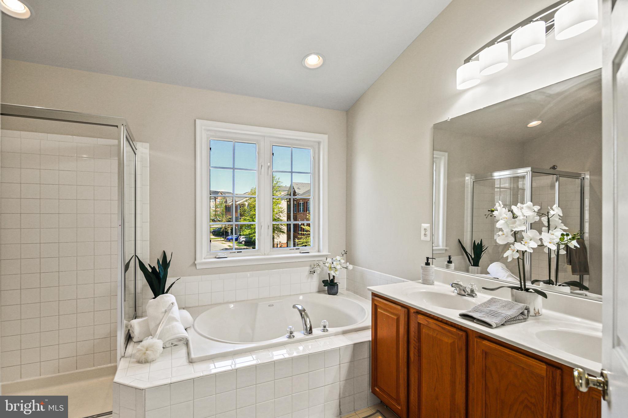 CHERRYTREE PARK - Residential