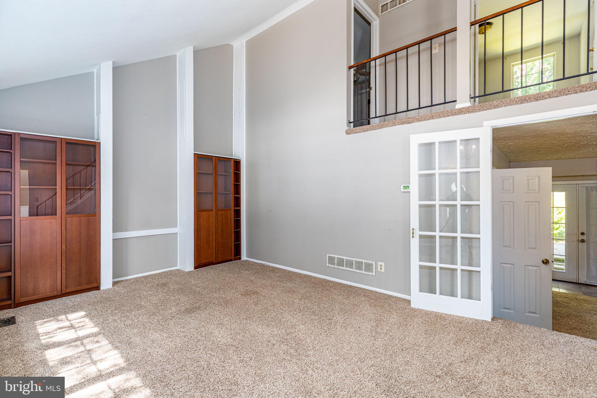 RIVERSIDE - Residential