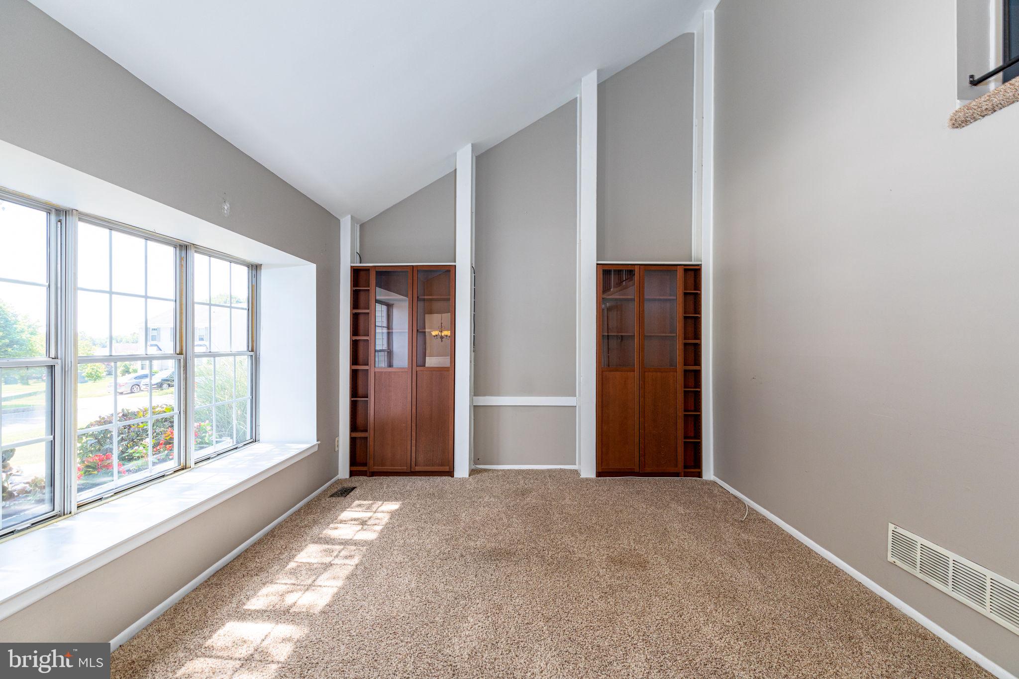 RIVERSIDE - Residential