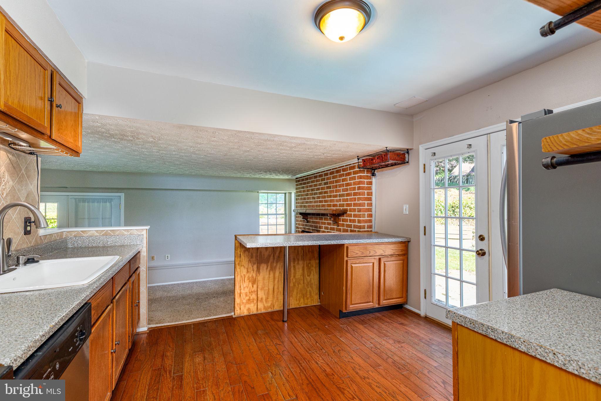 RIVERSIDE - Residential