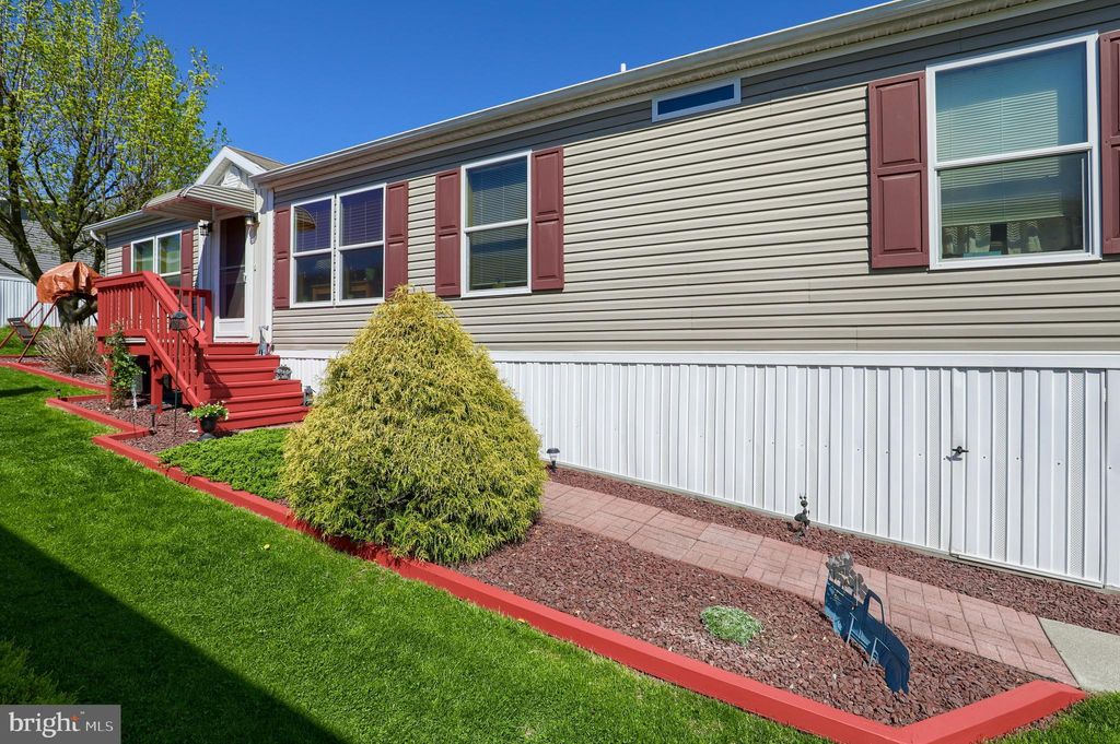 Photo of 156 WESTBROOK DR, EPHRATA, PA 17522 (MLS # PALA2033088)